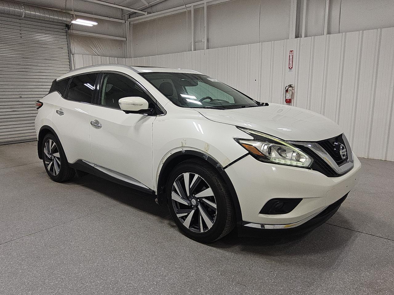2015 Nissan Murano Platinum White vin: 5N1AZ2MG0FN240296 Damage: Right Frt. Fender Cladding, Broken, Replacement Required