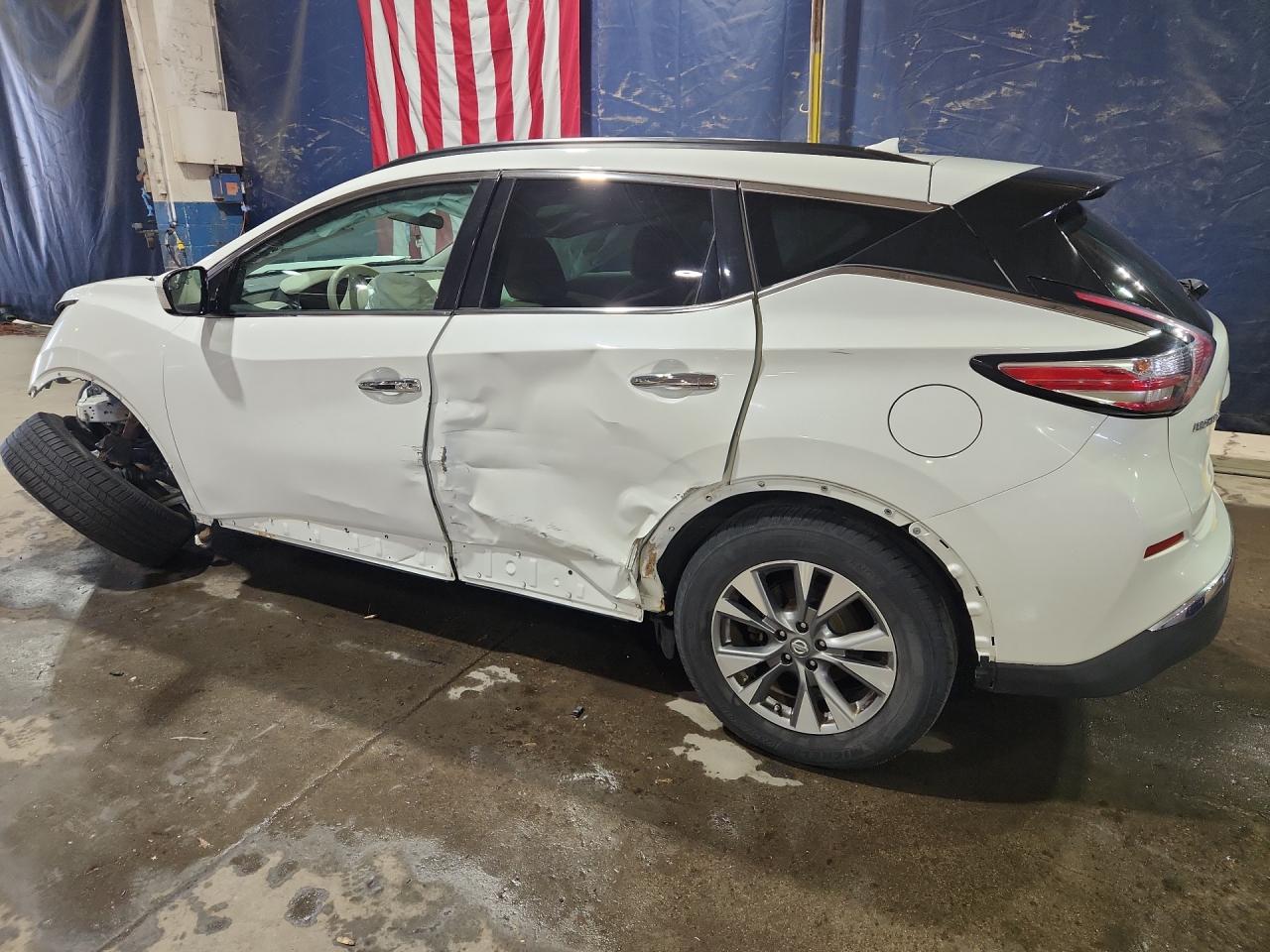 2015 Nissan Murano Sv Белый vin: 5N1AZ2MG2FN223385 Damage: Left Rocker Panel, Dent(S) W/ Paint Dmg, 5 To 6 Inches