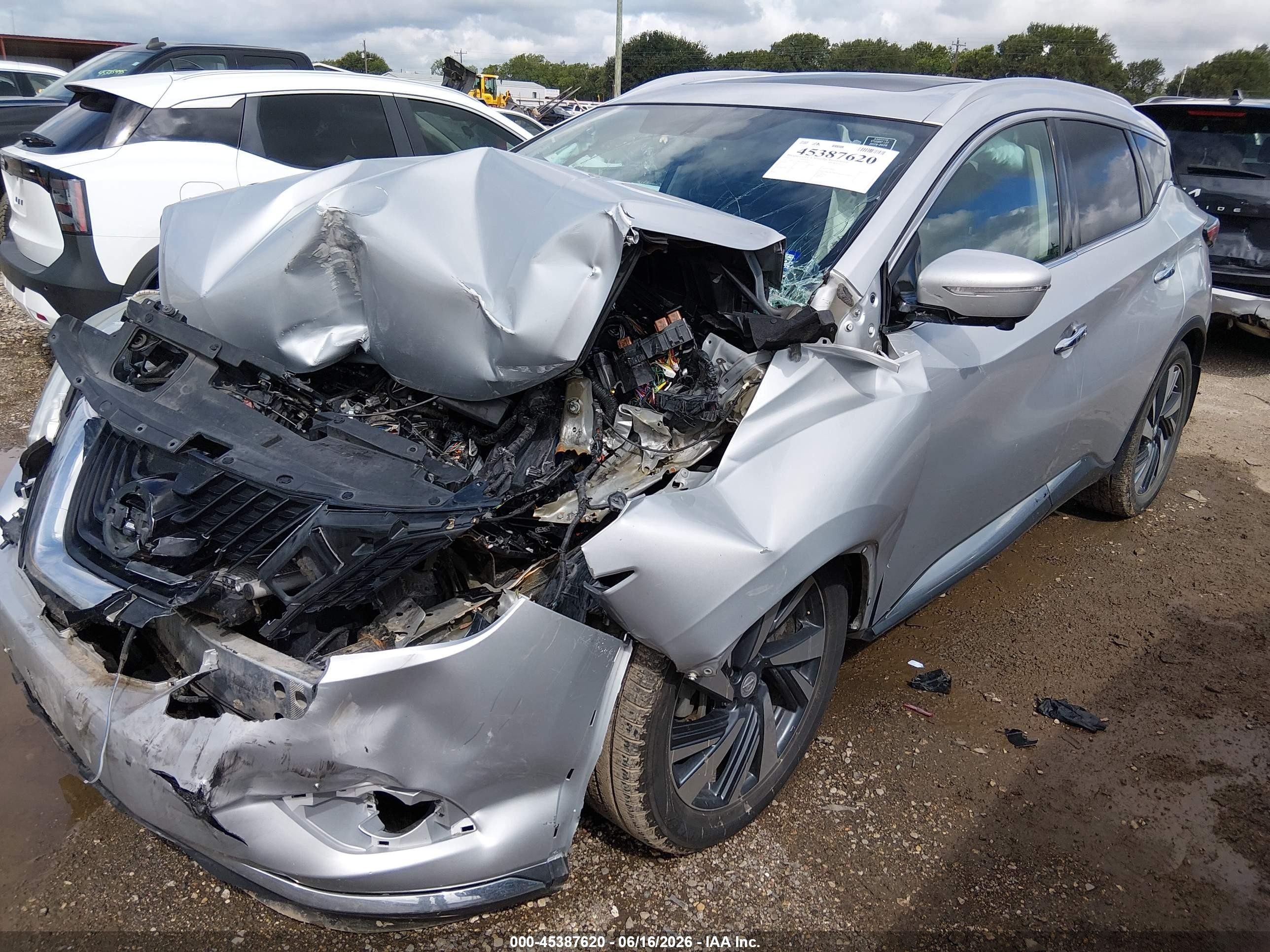 2015 Nissan Murano Platinum Silver vin: 5N1AZ2MG4FN210637