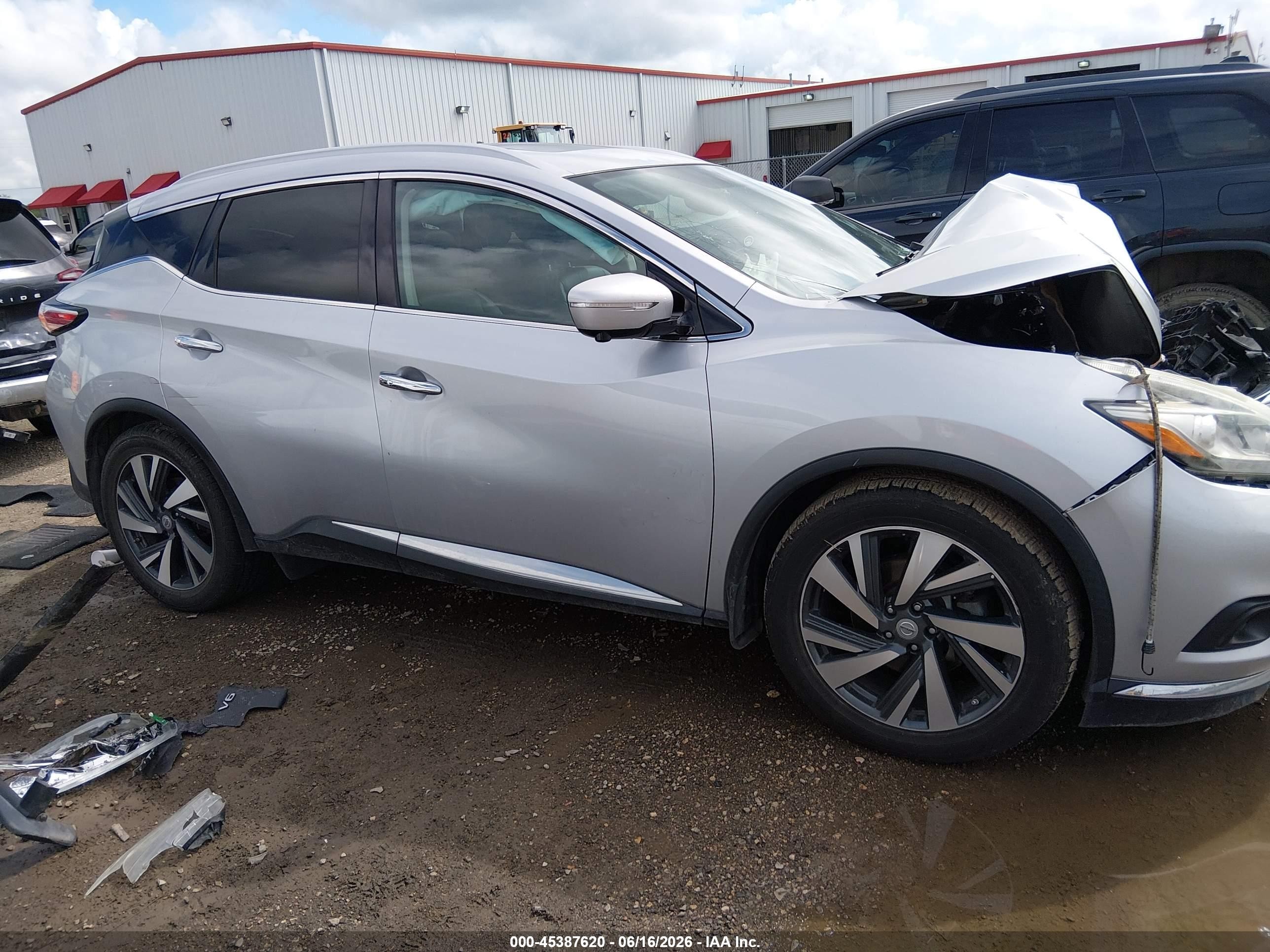 2015 Nissan Murano Platinum Silver vin: 5N1AZ2MG4FN210637