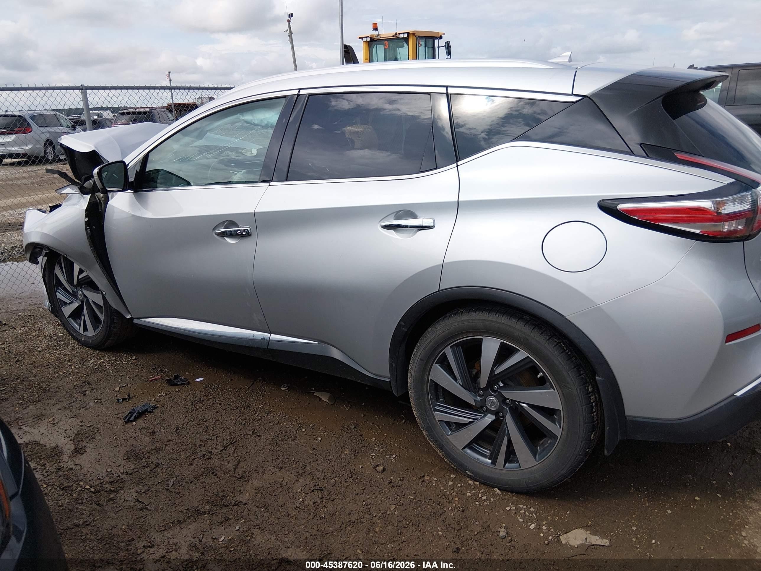 2015 Nissan Murano Platinum Silver vin: 5N1AZ2MG4FN210637