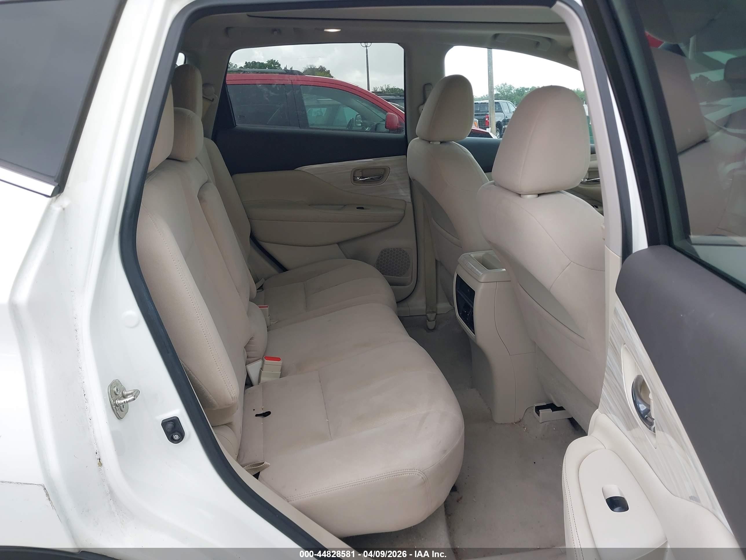 2015 Nissan Murano Sv White vin: 5N1AZ2MG4FN269901