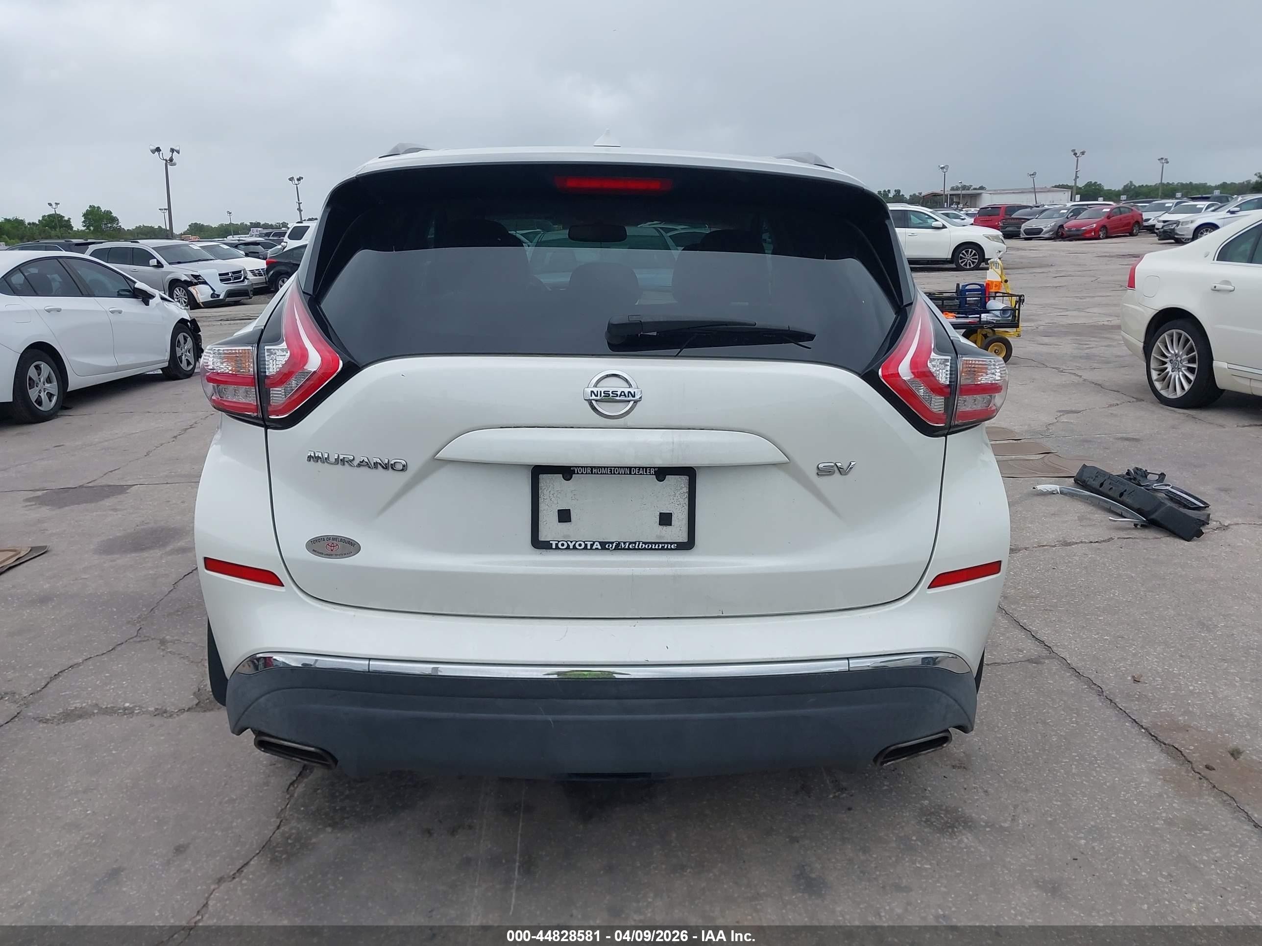 2015 Nissan Murano Sv White vin: 5N1AZ2MG4FN269901