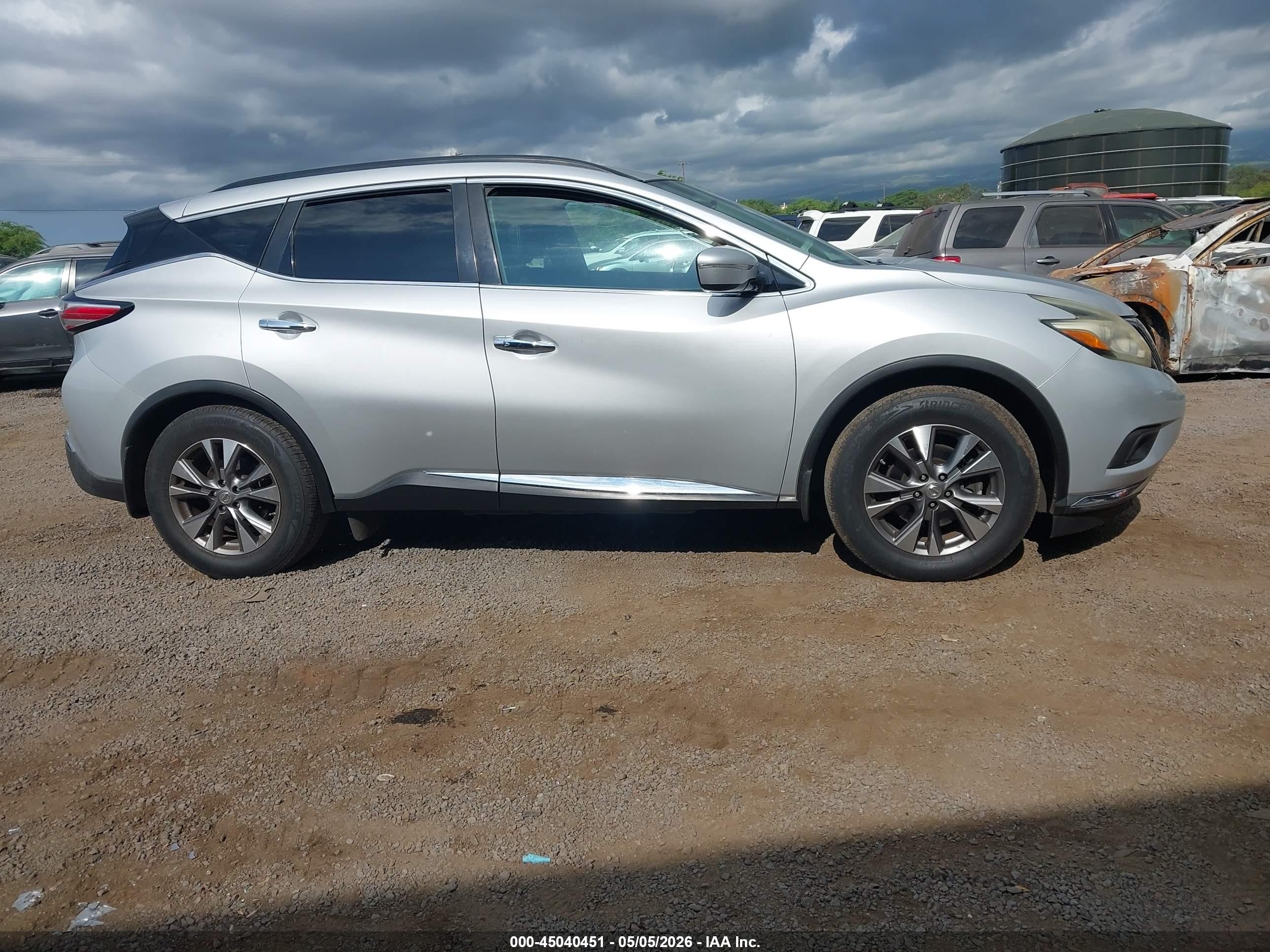 2015 Nissan Murano Sv Silver vin: 5N1AZ2MG5FN208783