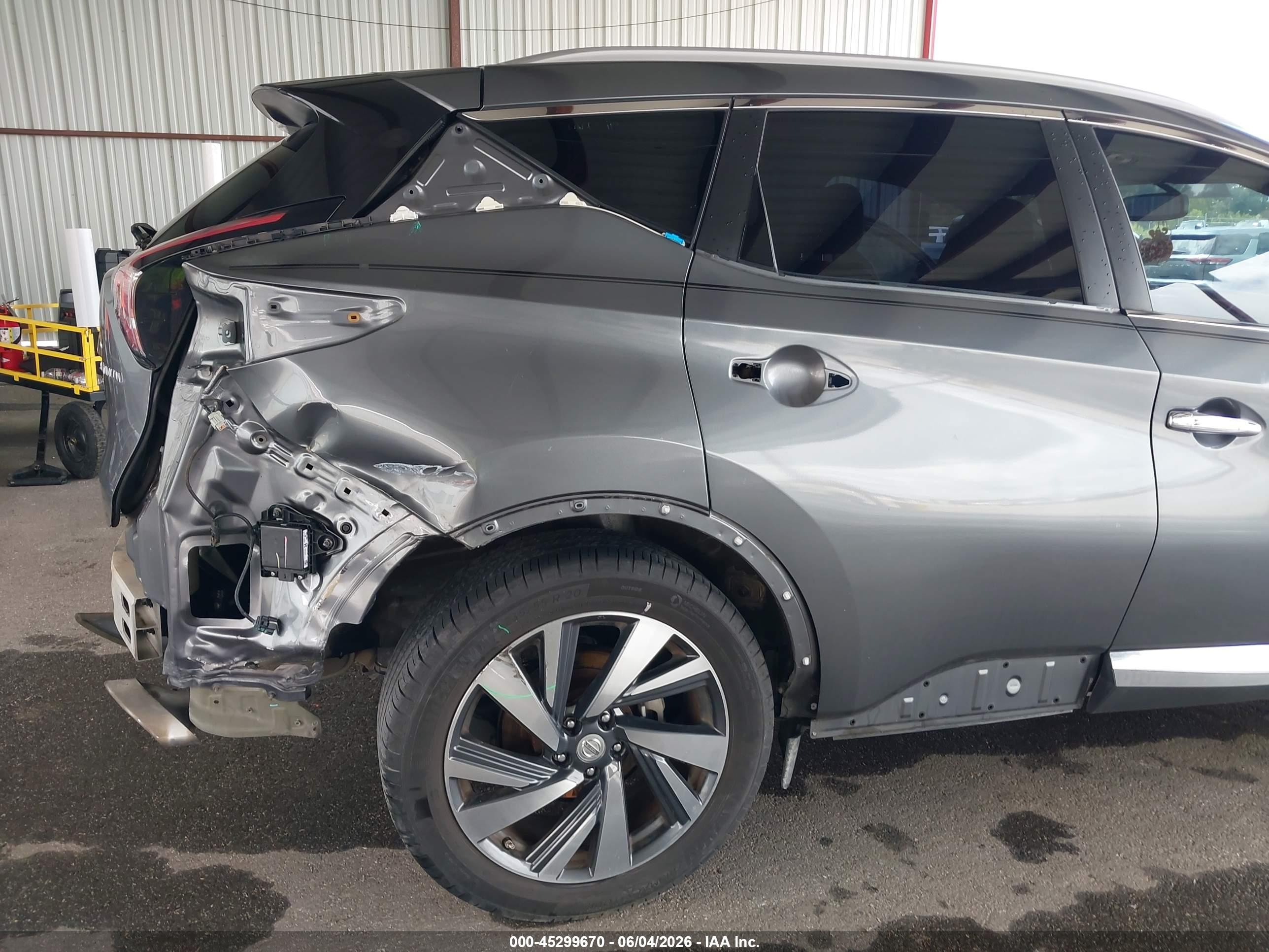 2015 Nissan Murano Platinum Gray vin: 5N1AZ2MG8FN258979