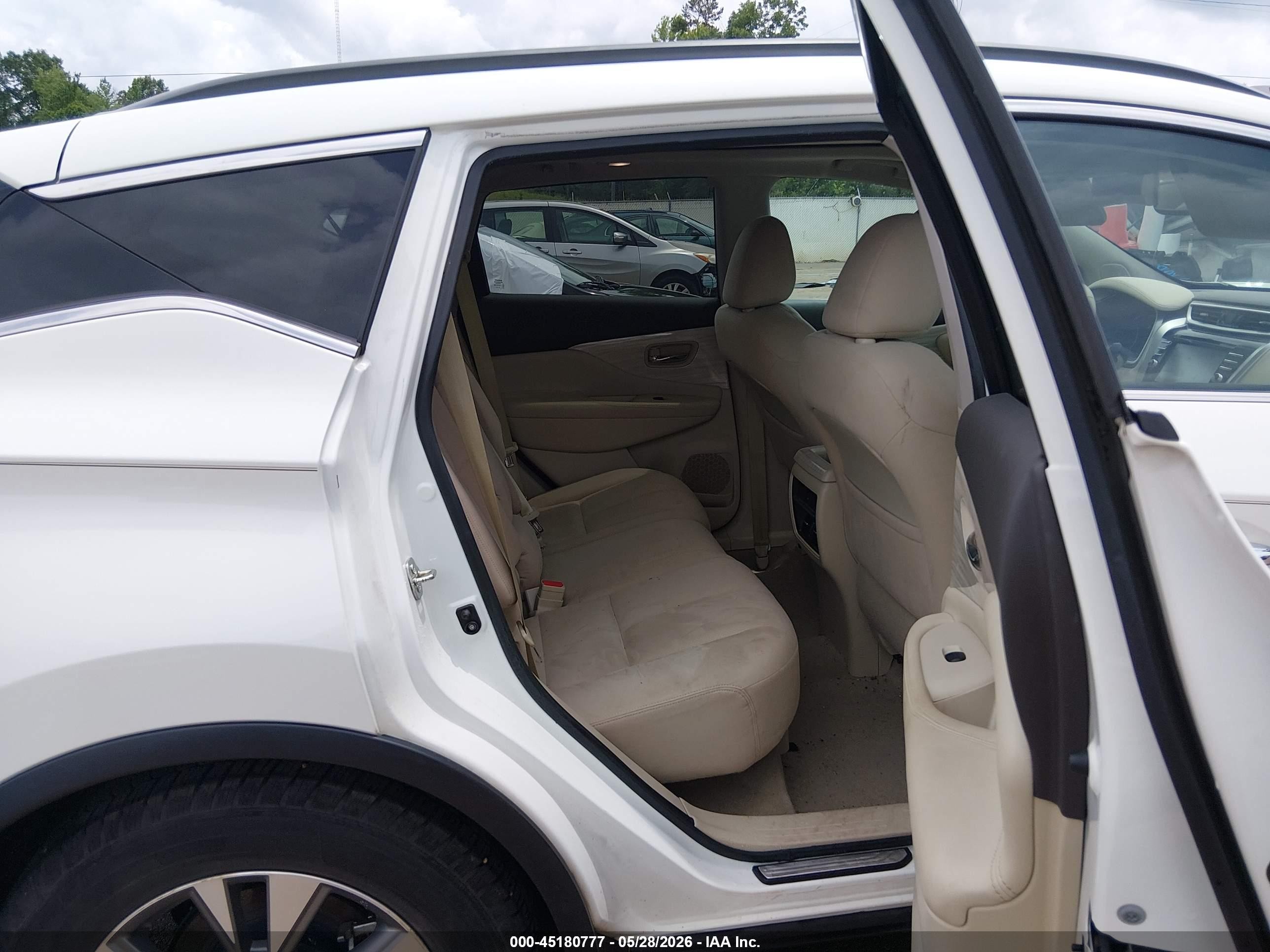 2015 Nissan Murano Sv Белый vin: 5N1AZ2MGXFN250494
