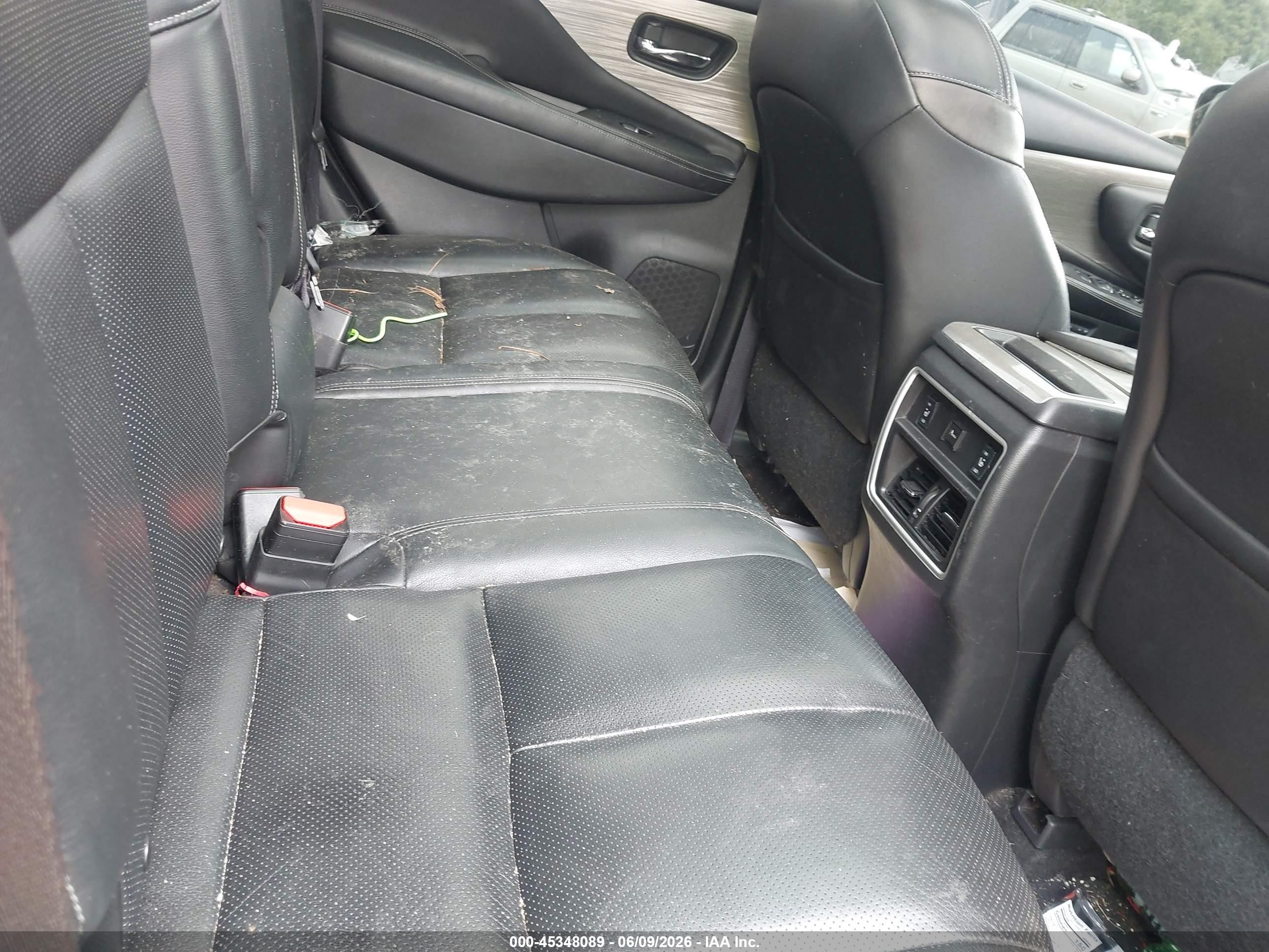 2015 Nissan Murano Platinum Silver vin: 5N1AZ2MH1FN227209