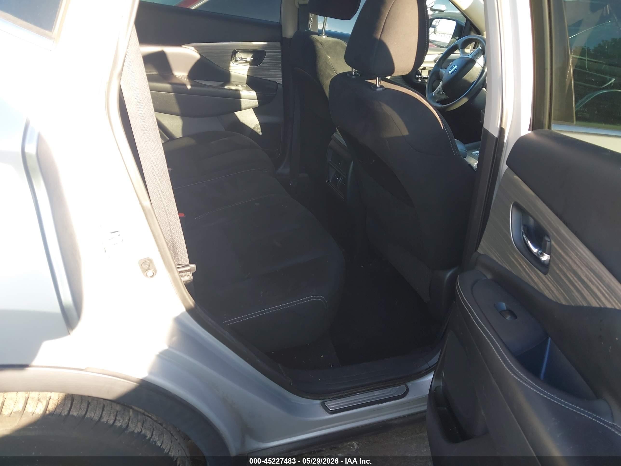 2015 Nissan Murano Sv Silver vin: 5N1AZ2MH1FN274224