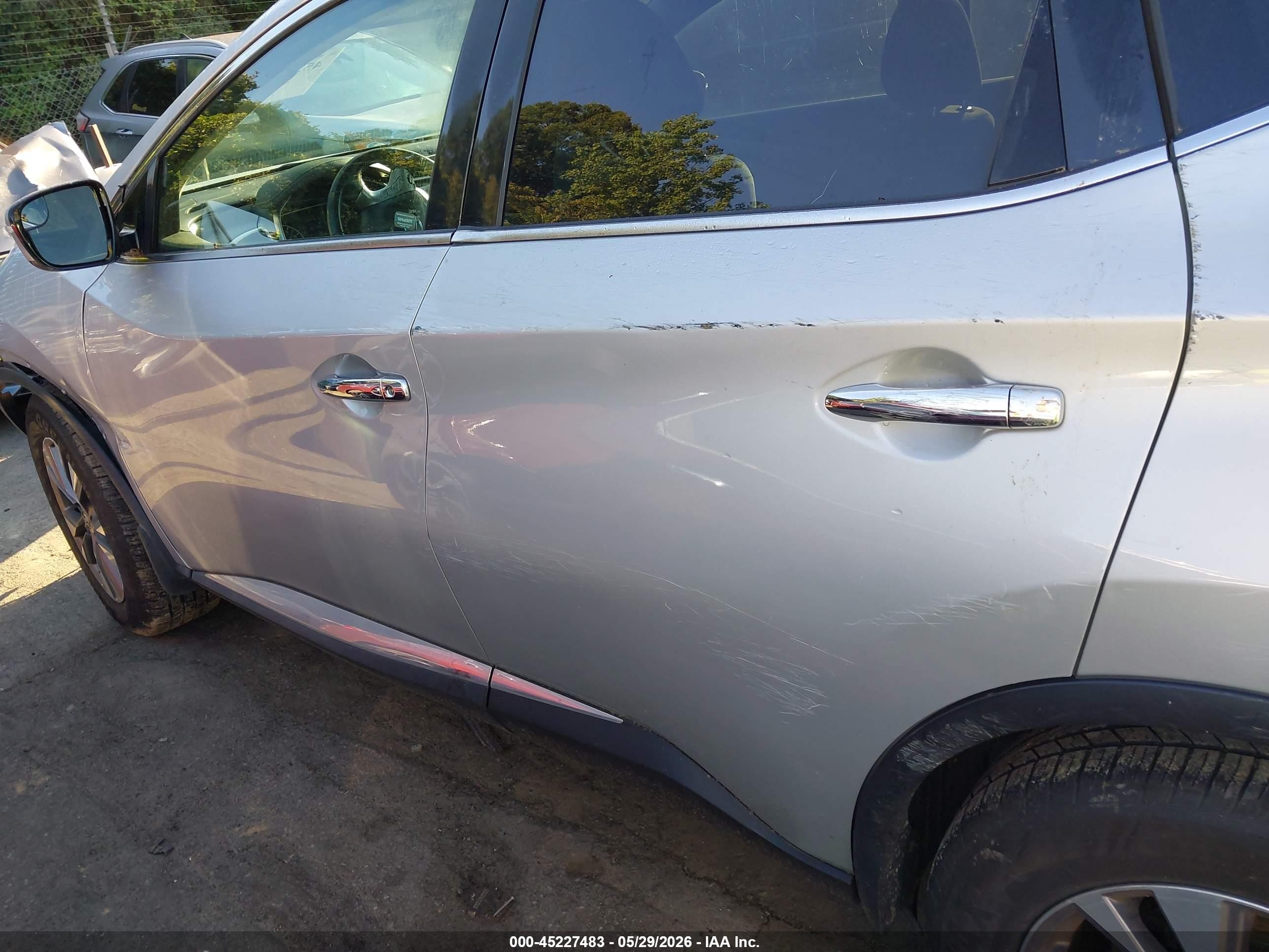 2015 Nissan Murano Sv Silver vin: 5N1AZ2MH1FN274224