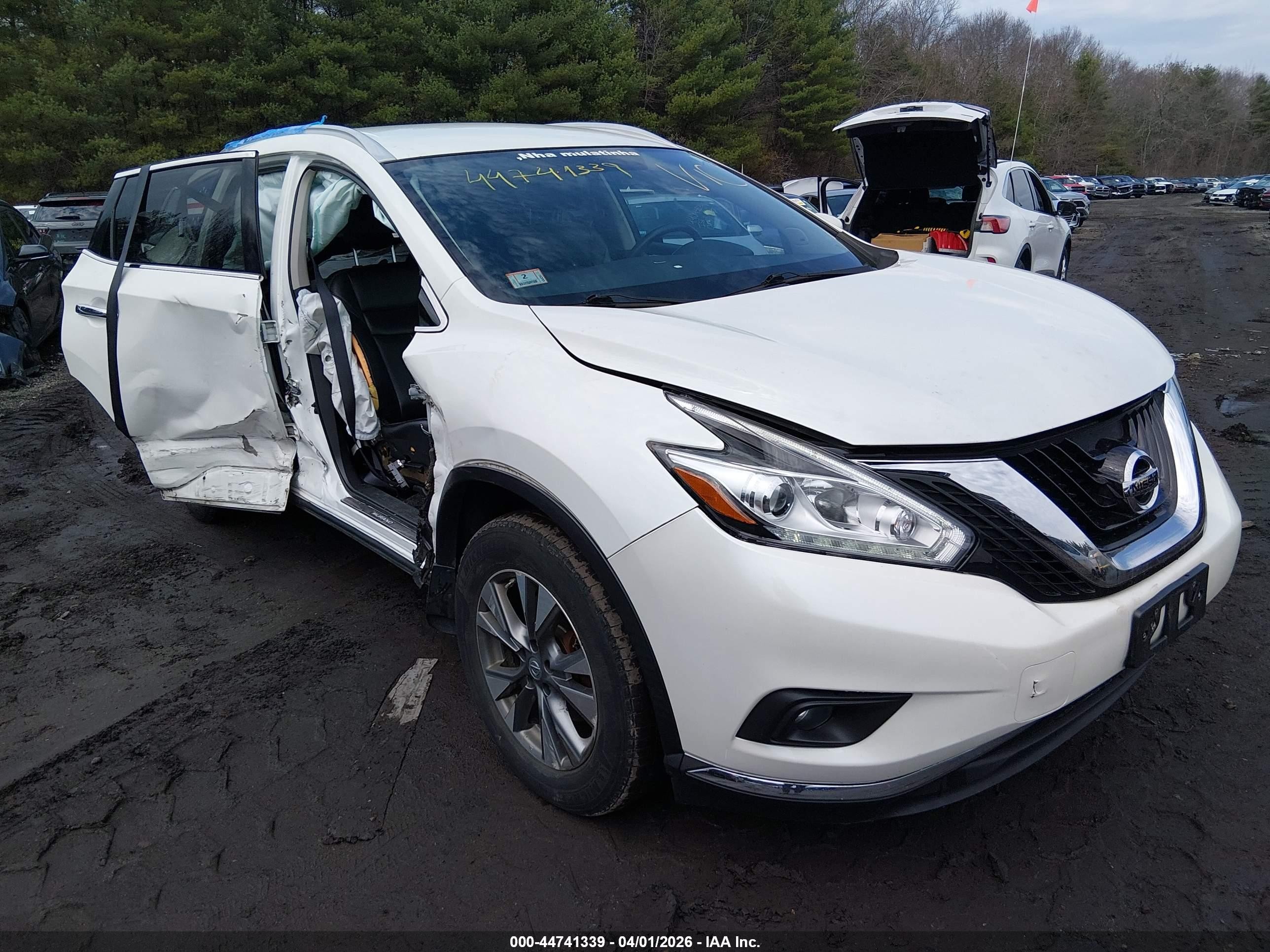 2015 Nissan Murano Platinum/s/sl/sv White vin: 5N1AZ2MH2FN217871