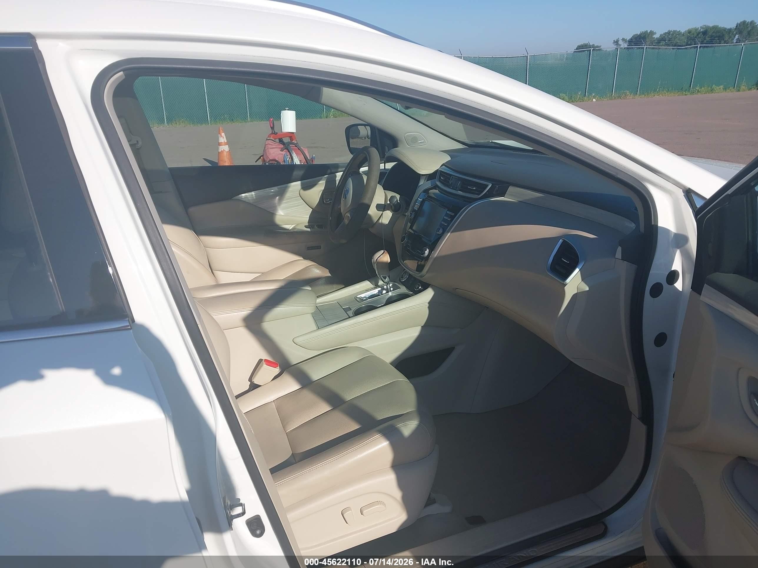 2015 Nissan Murano   White vin: 5N1AZ2MH2FN277472