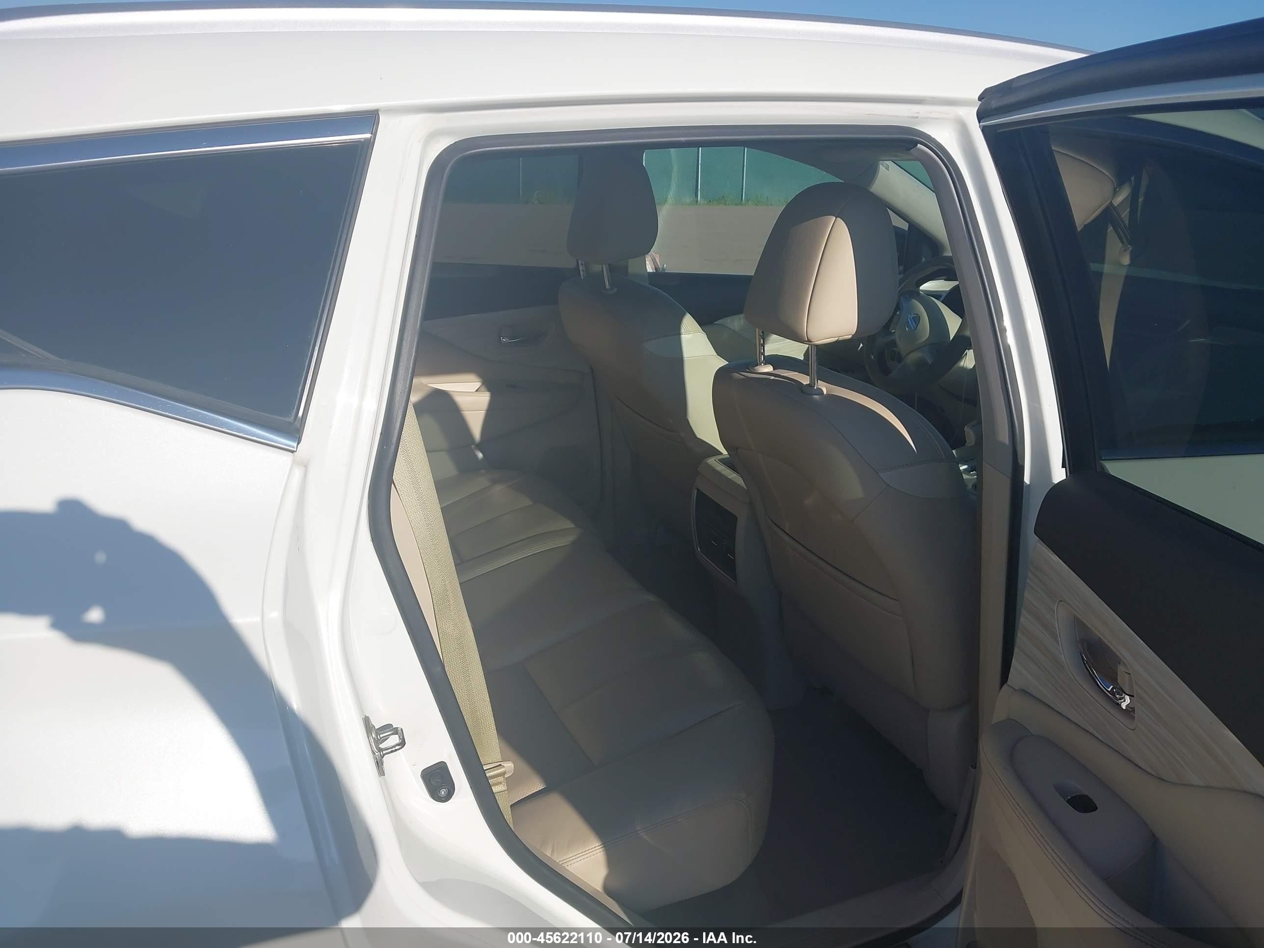 2015 Nissan Murano   White vin: 5N1AZ2MH2FN277472