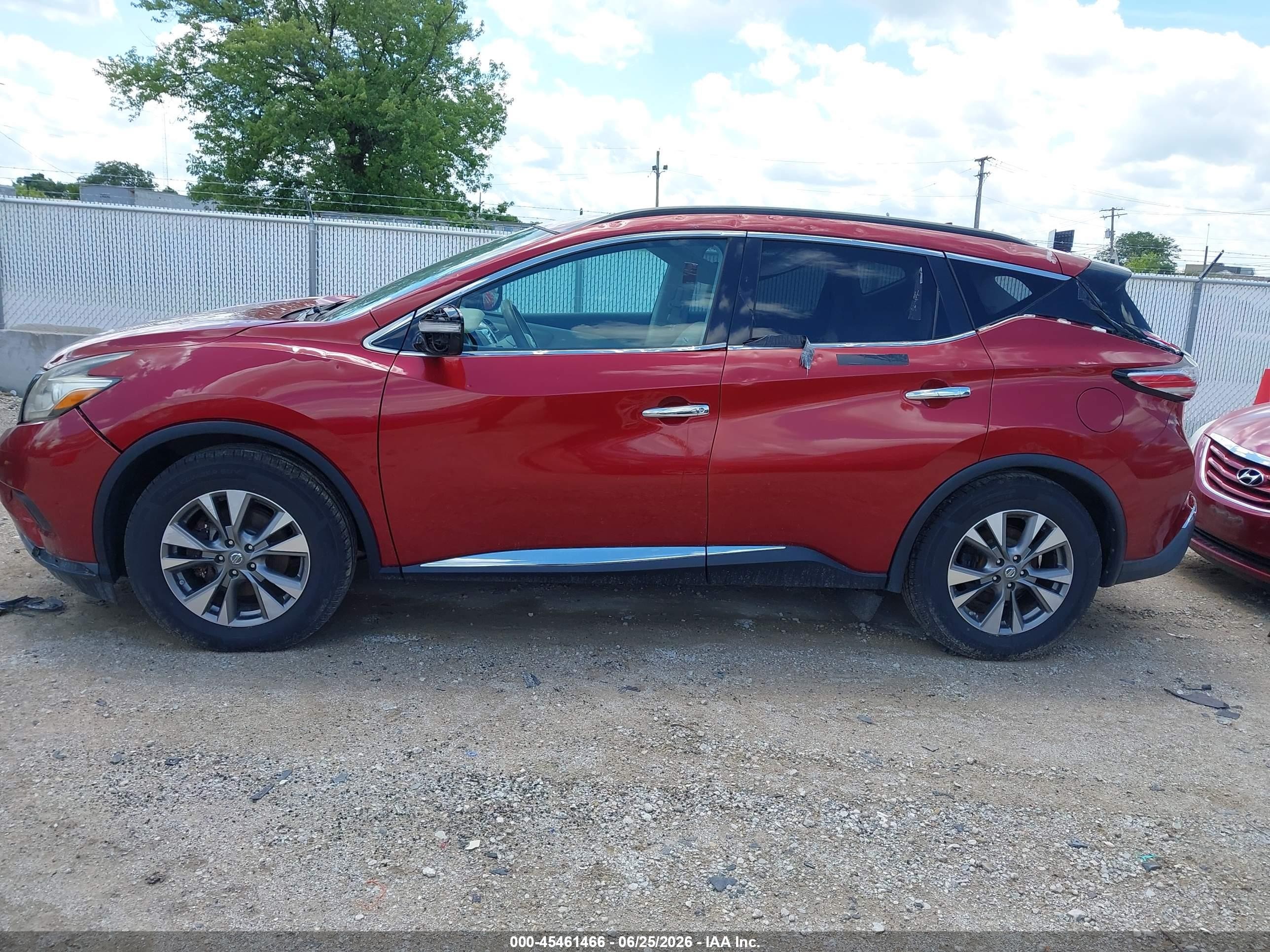 2015 Nissan Murano Sv Red vin: 5N1AZ2MH3FN240267