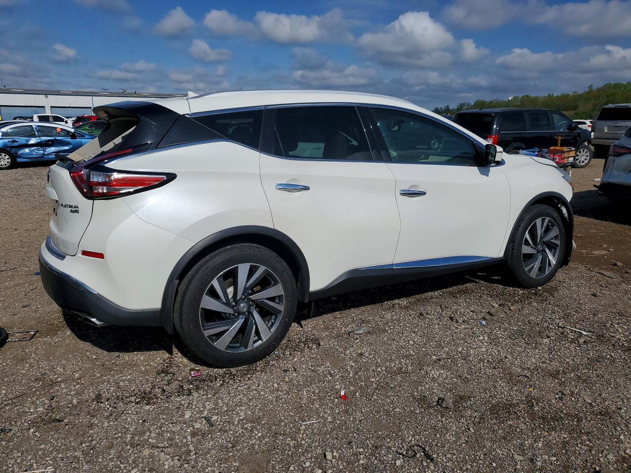 2015 Nissan Murano Platinum White vin: 5N1AZ2MH3FN282213