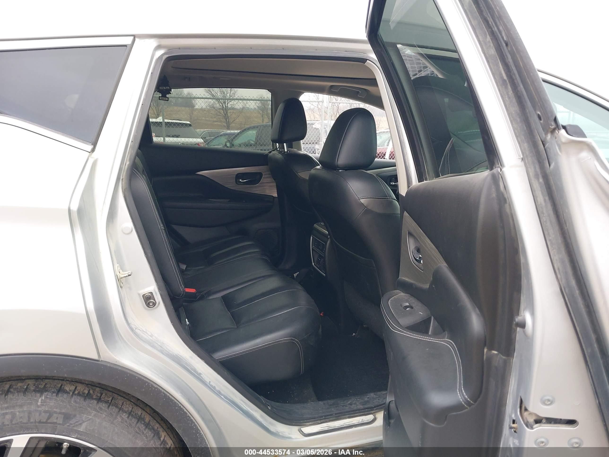 2016 Nissan Murano Platinum Silver vin: 5N1AZ2MH3GN119904