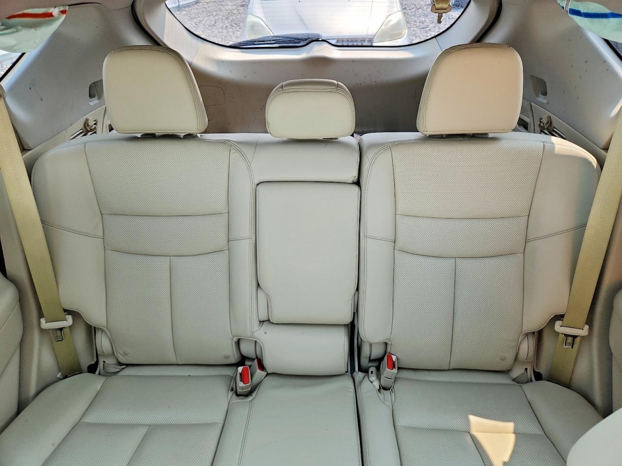 2015 Nissan Murano Platinum White vin: 5N1AZ2MH7FN271103