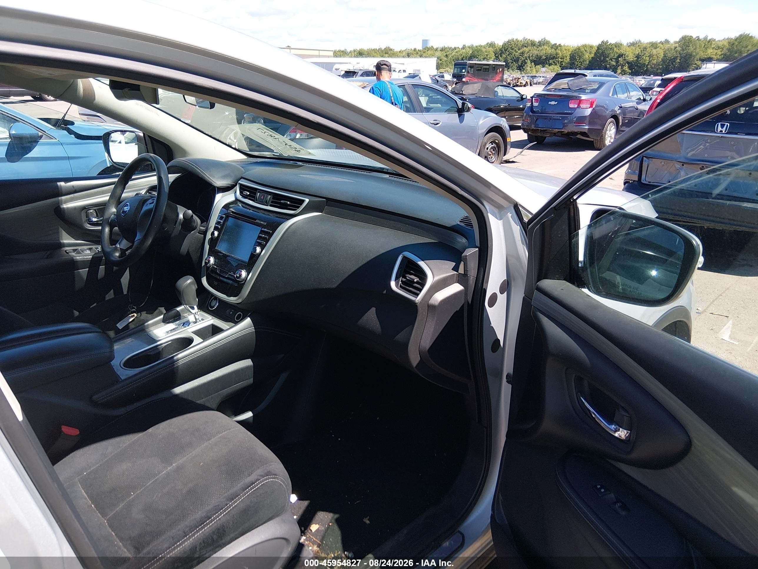 2018 Nissan Murano S Silver vin: 5N1AZ2MH7JN194936