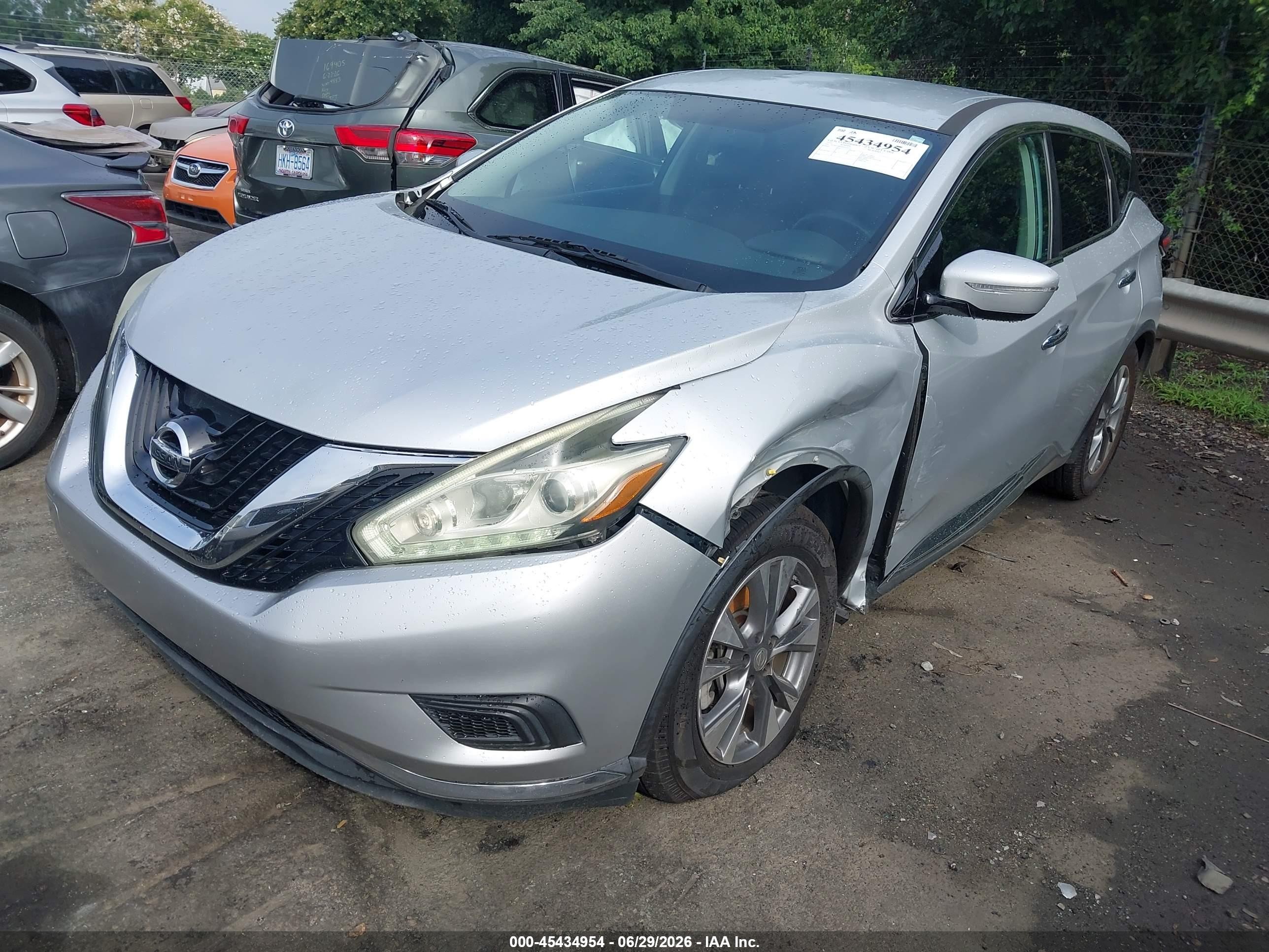 2015 Nissan Murano S Silver vin: 5N1AZ2MH9FN219357