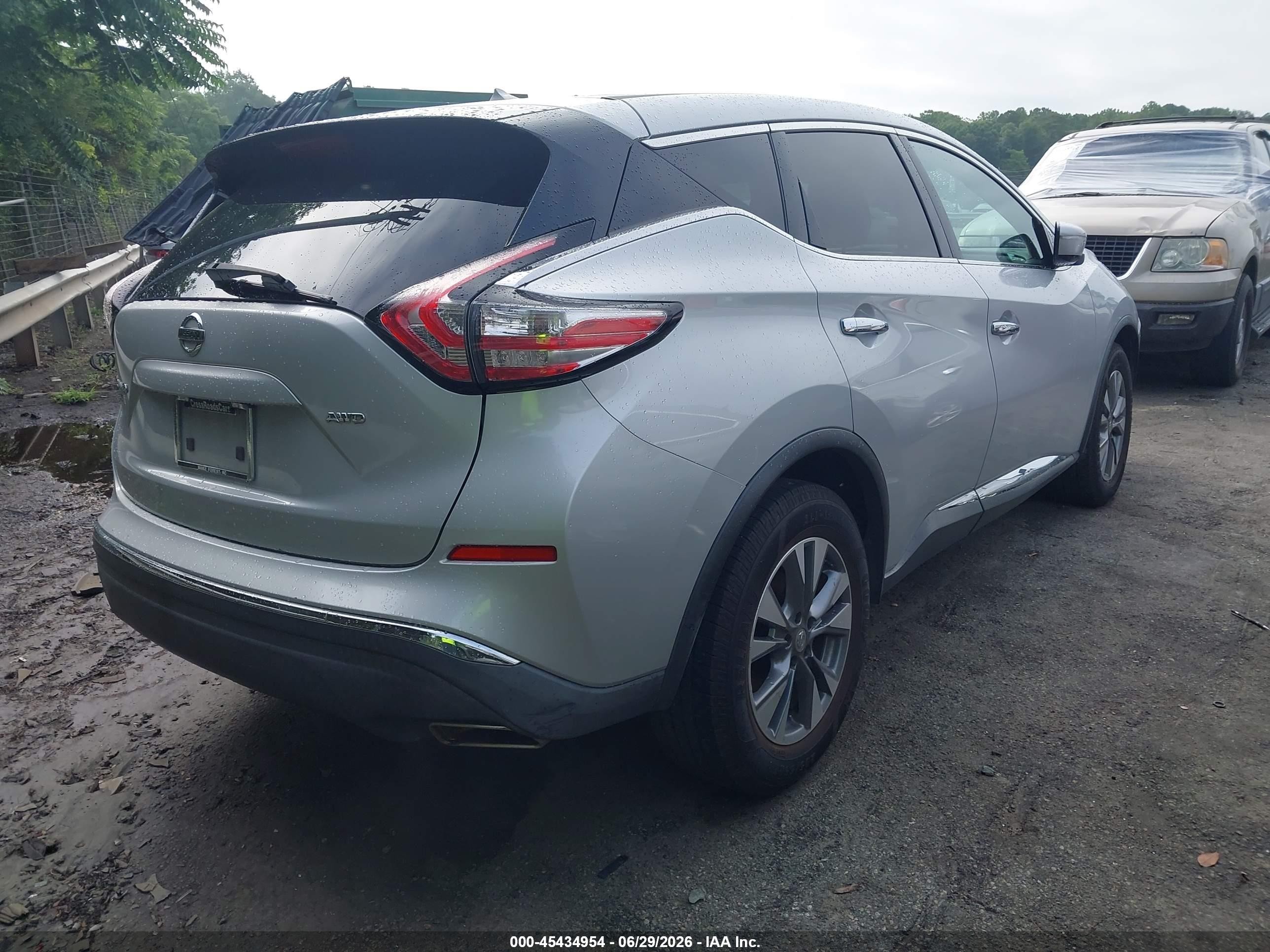 2015 Nissan Murano S Silver vin: 5N1AZ2MH9FN219357