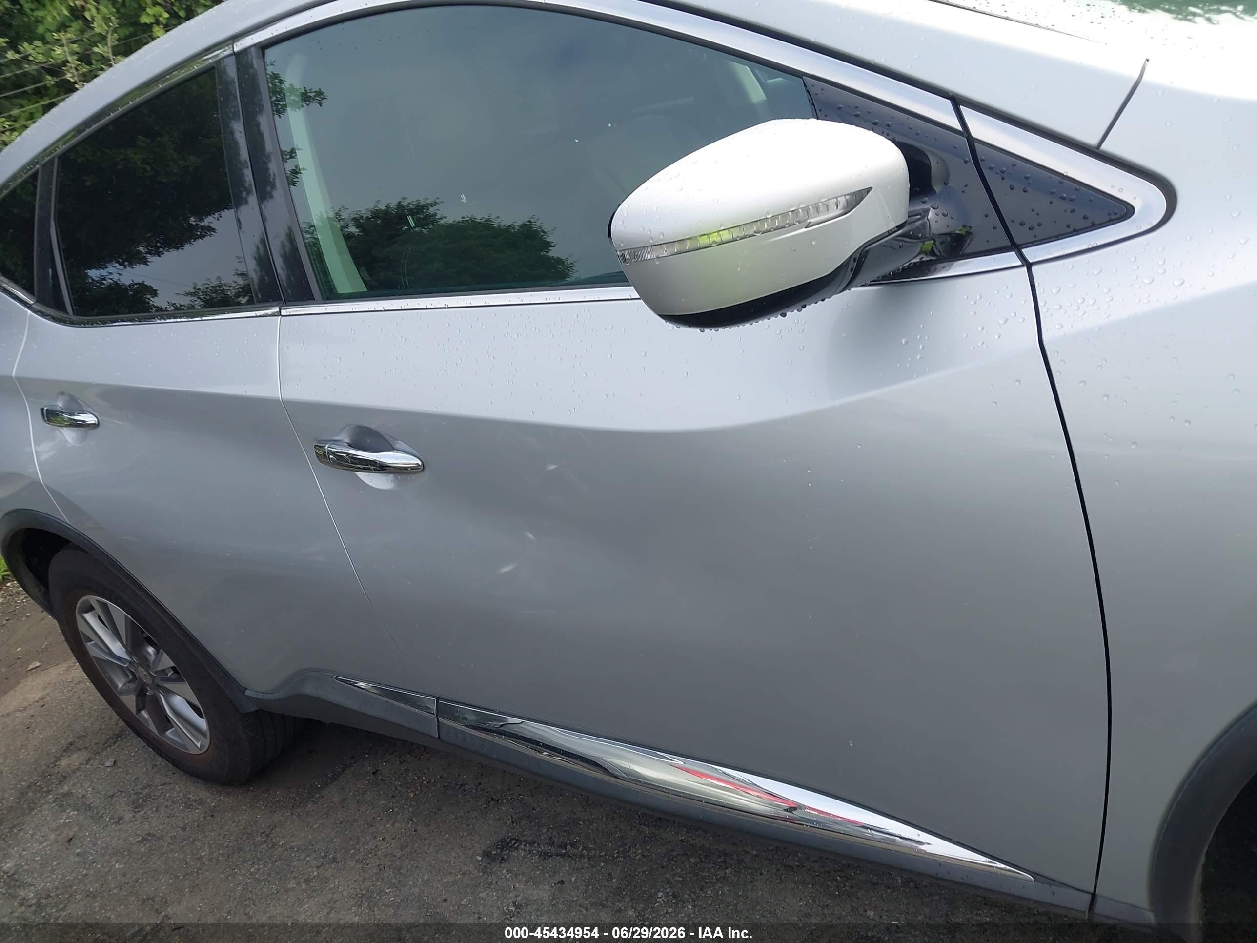 2015 Nissan Murano S Silver vin: 5N1AZ2MH9FN219357