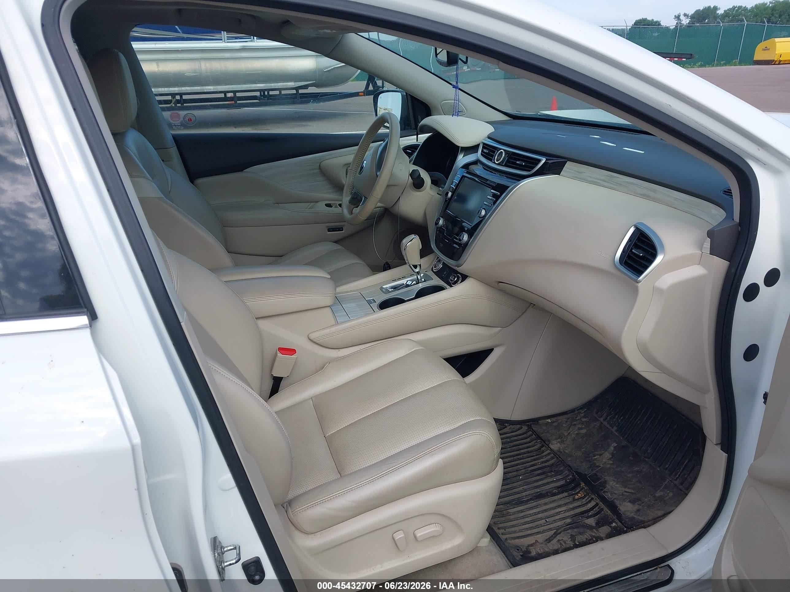 2015 Nissan Murano Platinum/s/sl/sv White vin: 5N1AZ2MH9FN245716