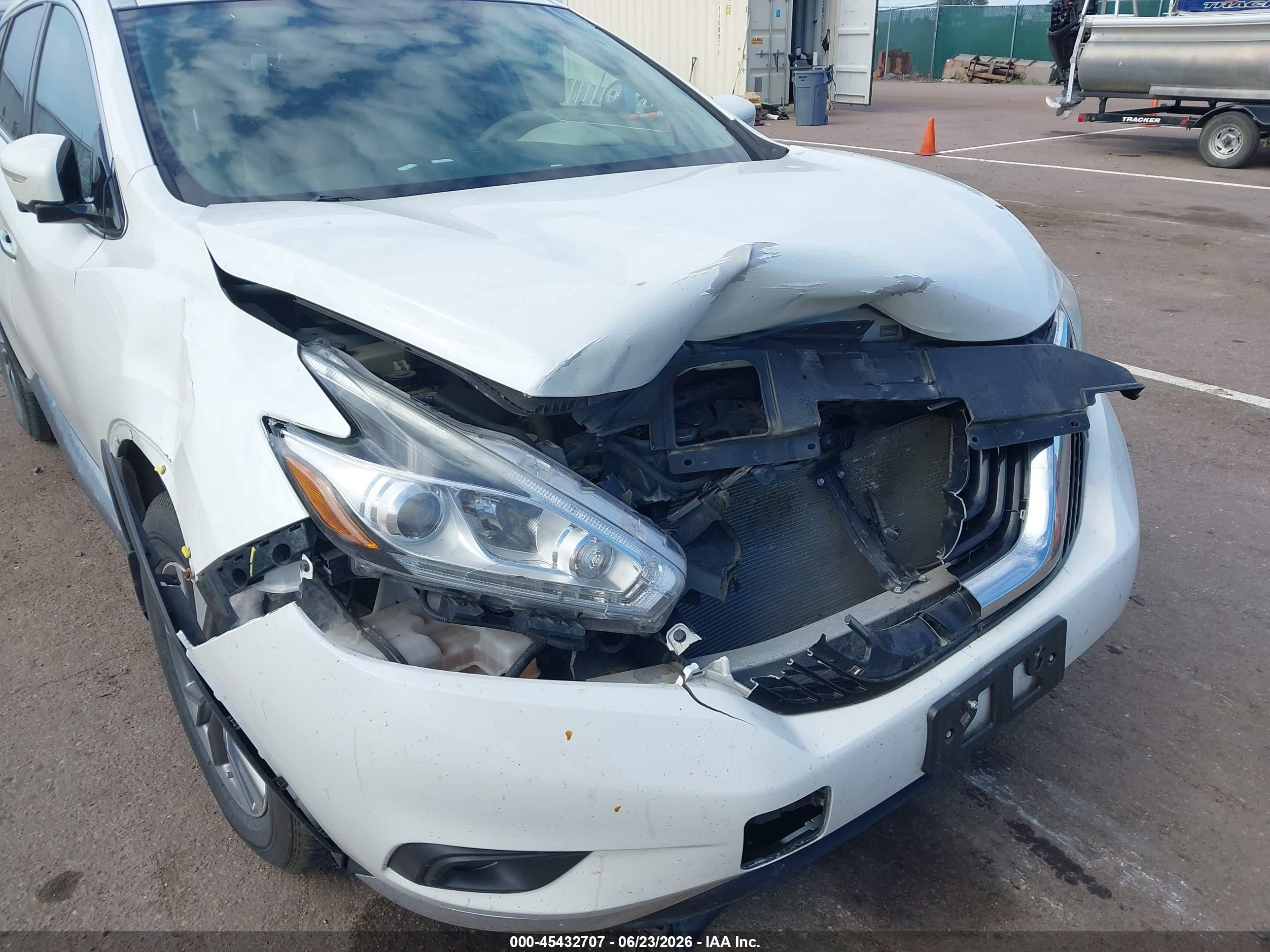 2015 Nissan Murano Platinum/s/sl/sv White vin: 5N1AZ2MH9FN245716