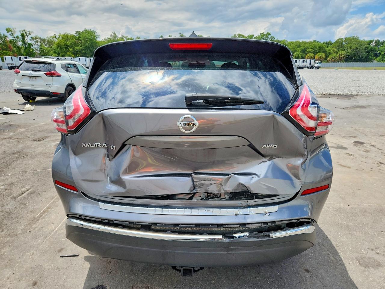2015 Nissan Murano S Silver vin: 5N1AZ2MH9FN259583