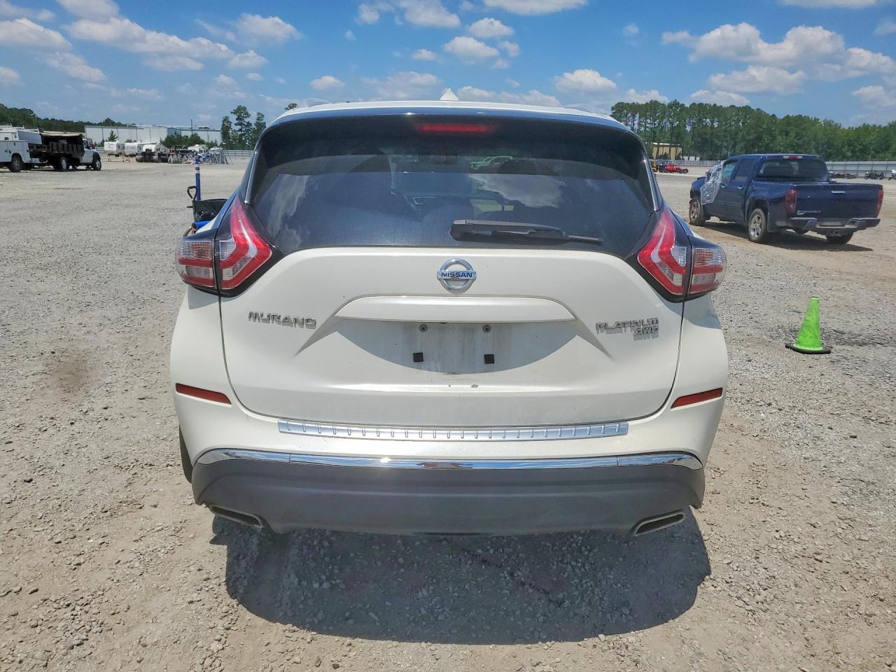 2015 Nissan Murano Platinum White vin: 5N1AZ2MHXFN226060