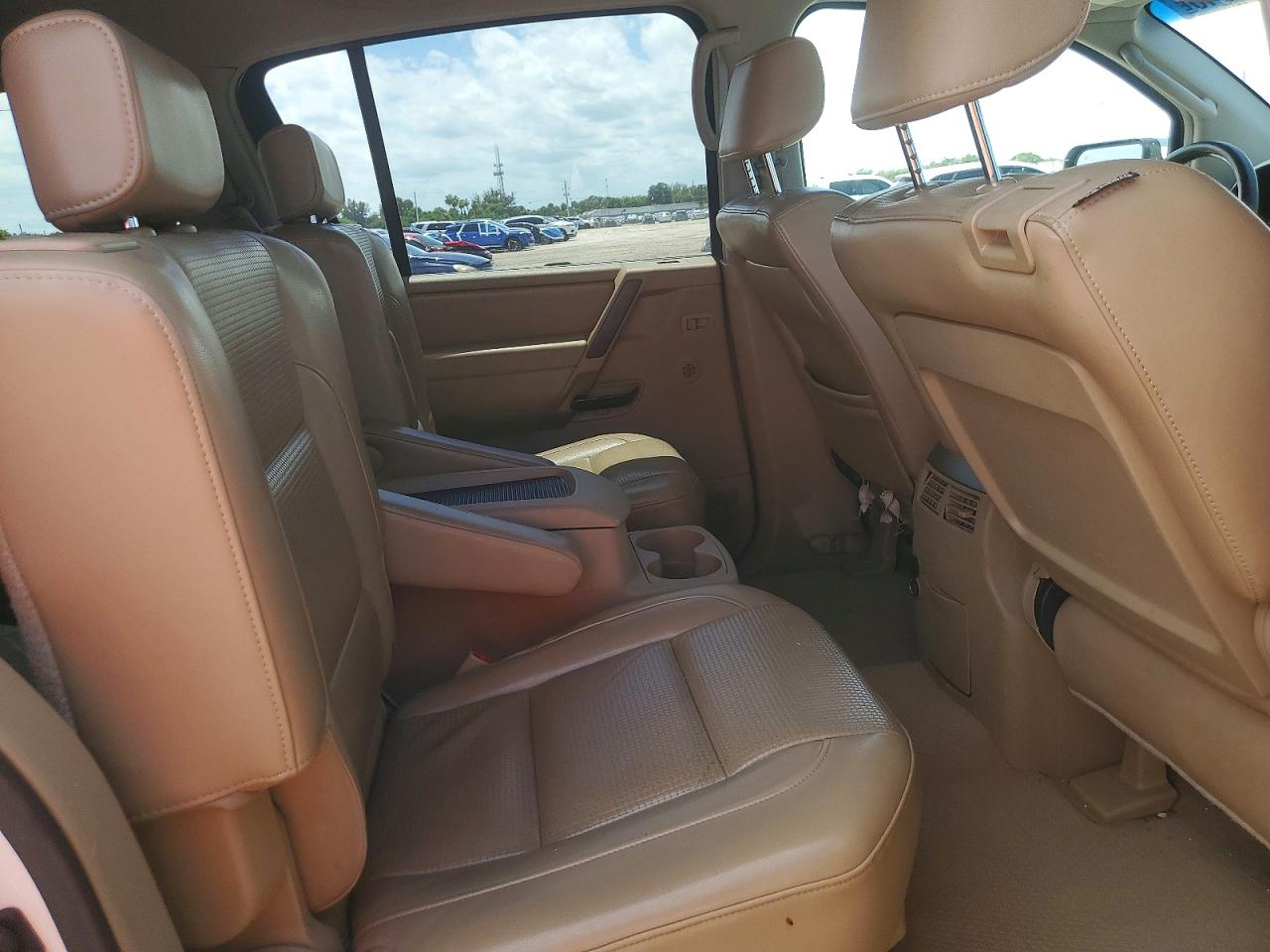 2007 Nissan Armada Se Ffv White vin: 5N1BA08A47N709073