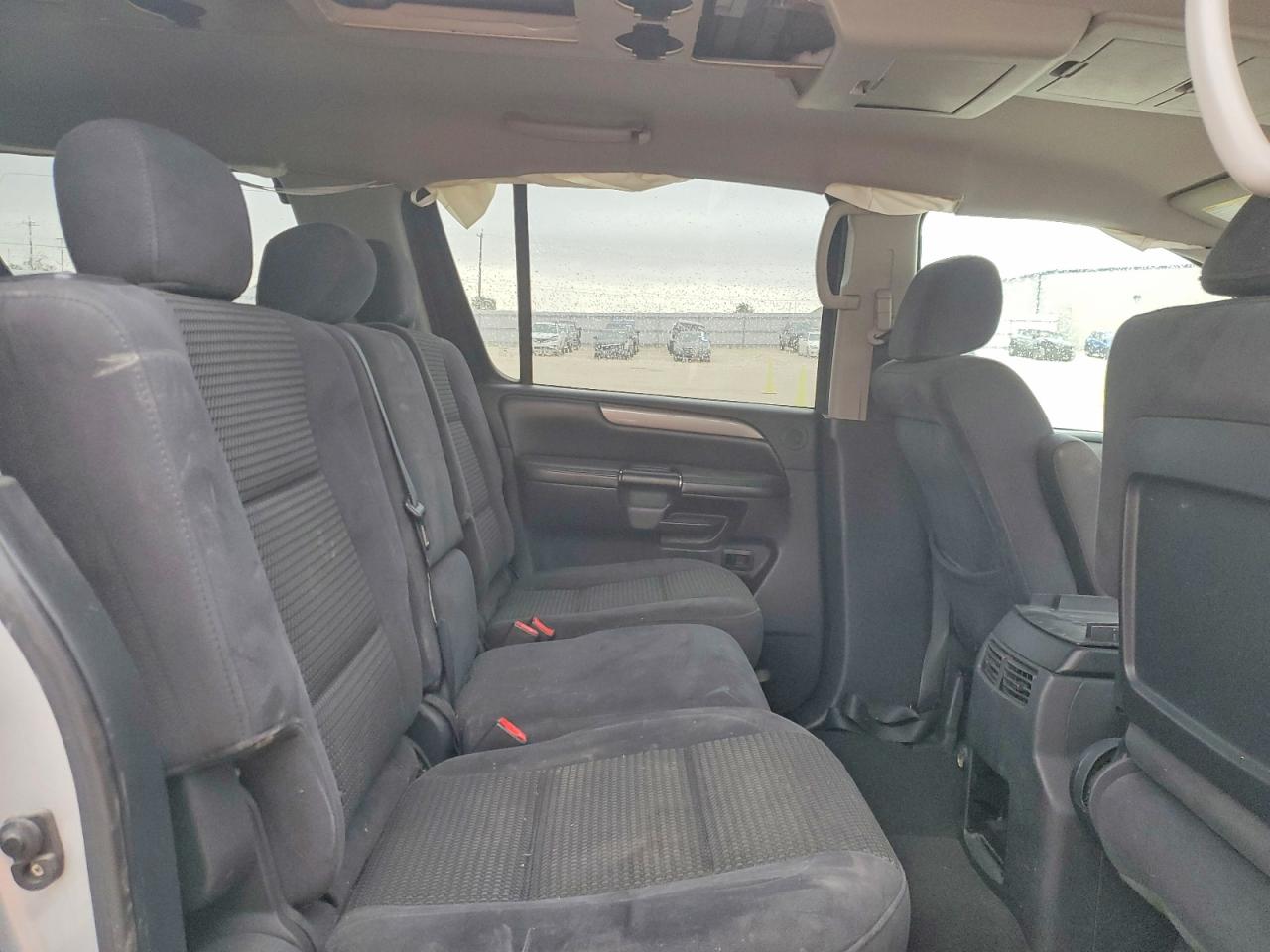 2008 Nissan Armada Se Ffv Silver vin: 5N1BA08C18N629815
