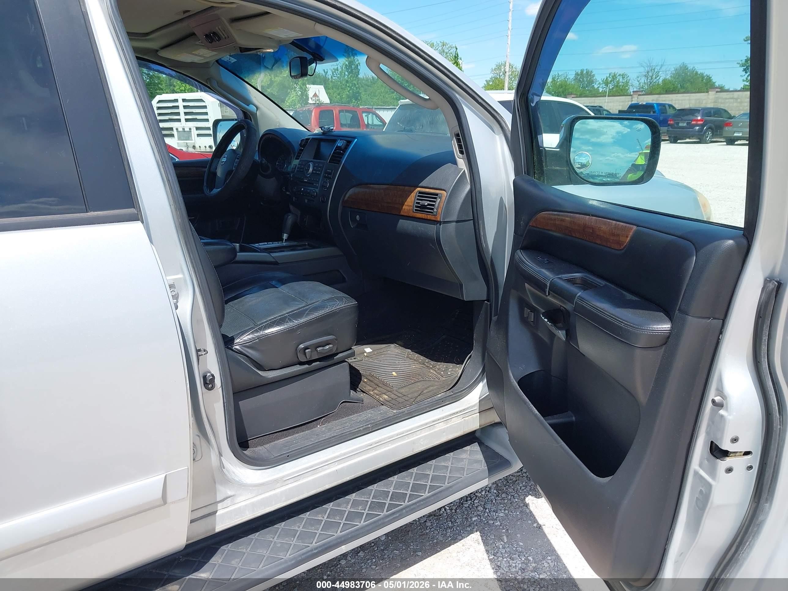 2009 Nissan Armada Le Silver vin: 5N1BA08C89N601589