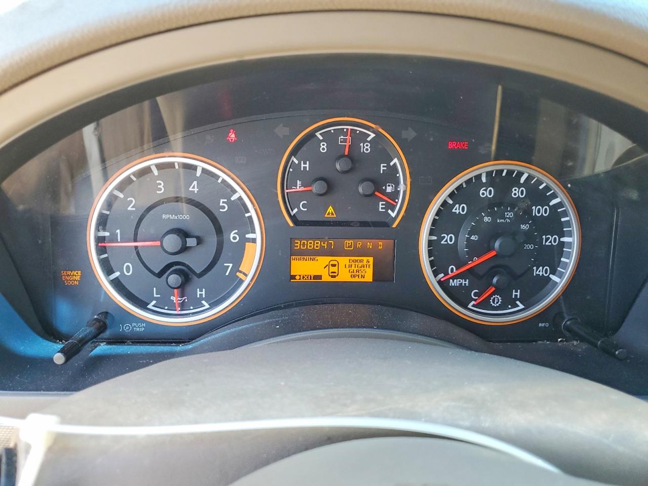 2009 Nissan Armada Se Ffv White vin: 5N1BA08D59N600229
