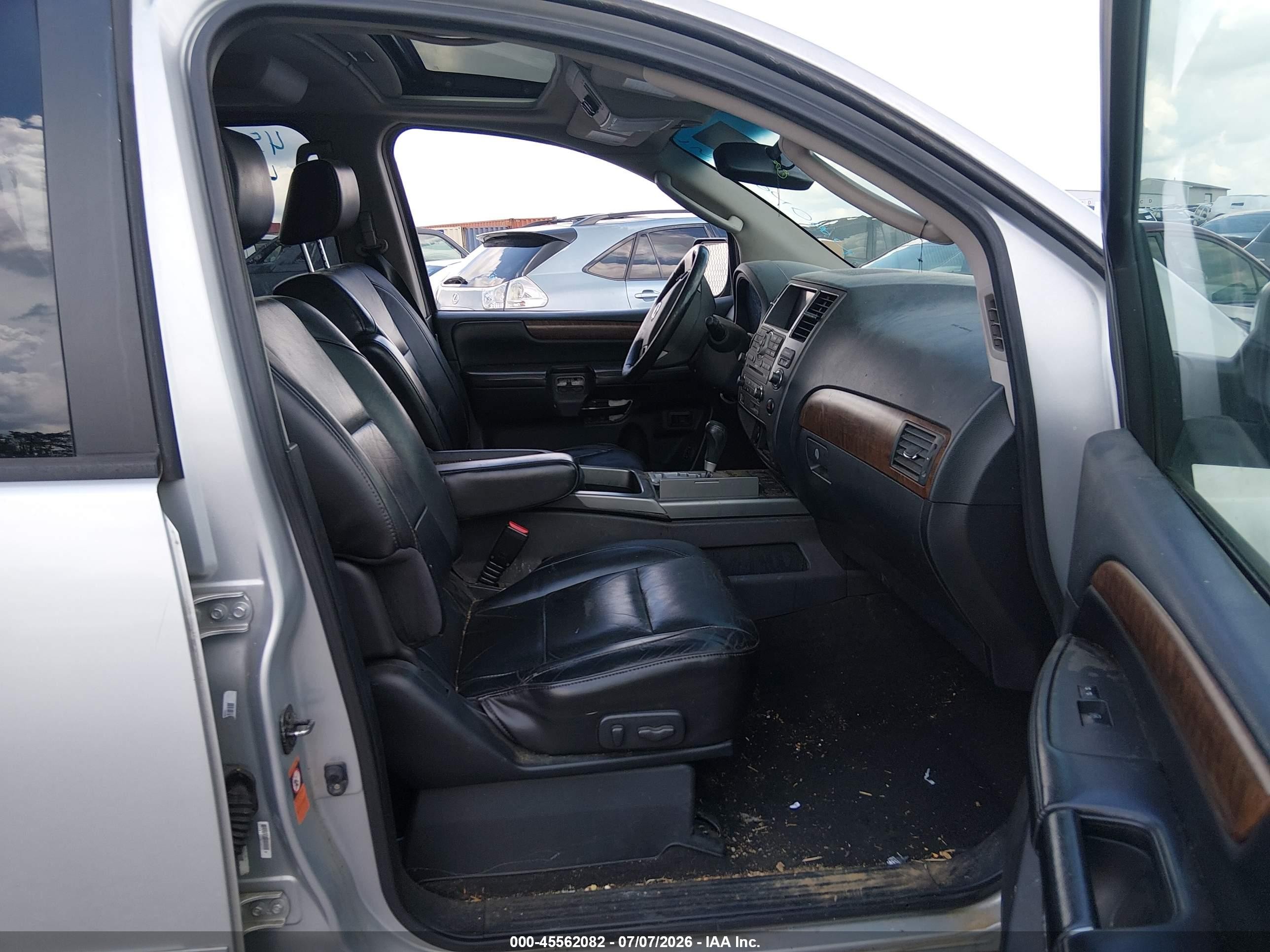 2008 Nissan Armada Le Серебряный vin: 5N1BA08D68N633528