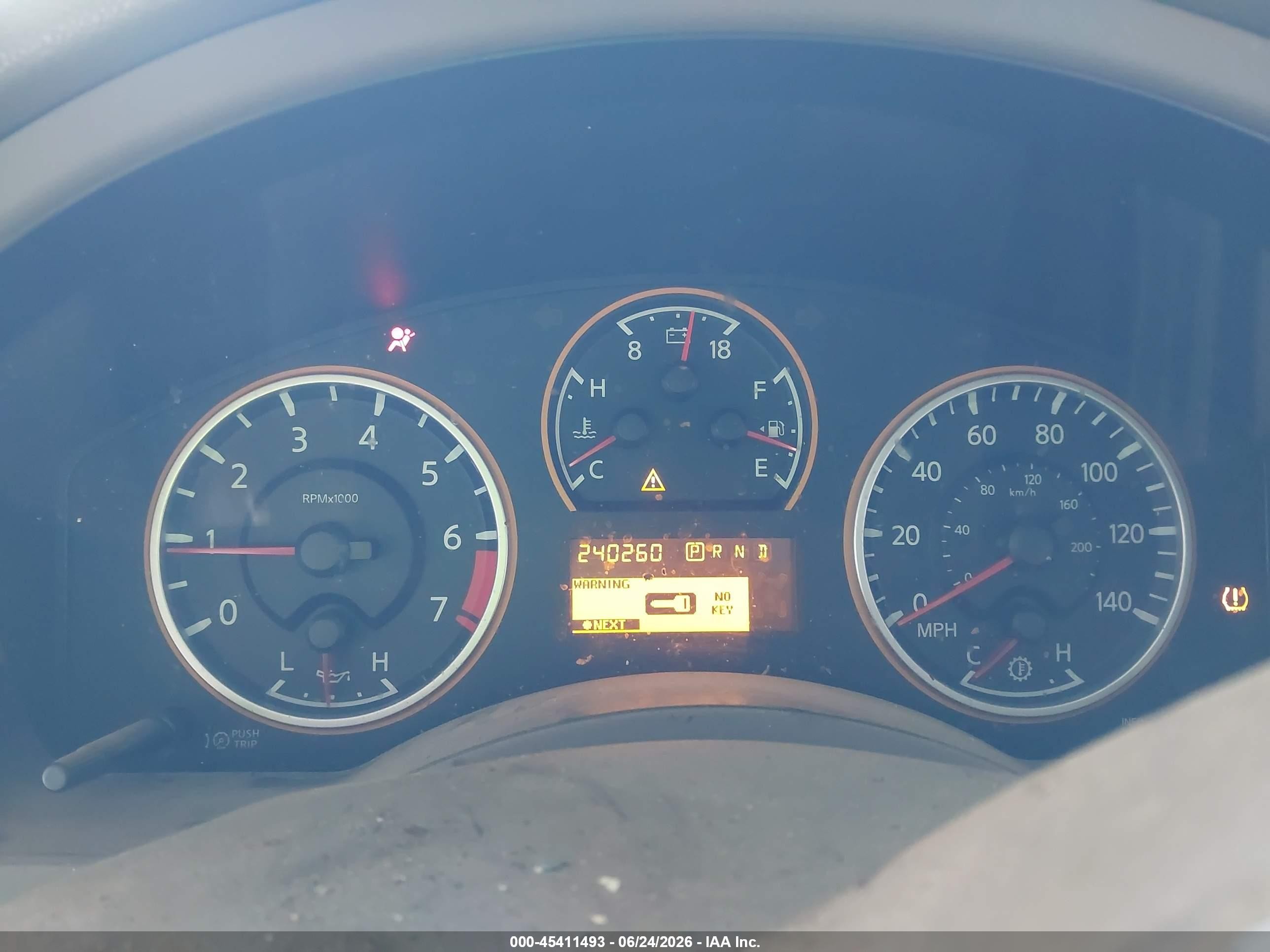 2008 Nissan Armada Se White vin: 5N1BA08D78N602904
