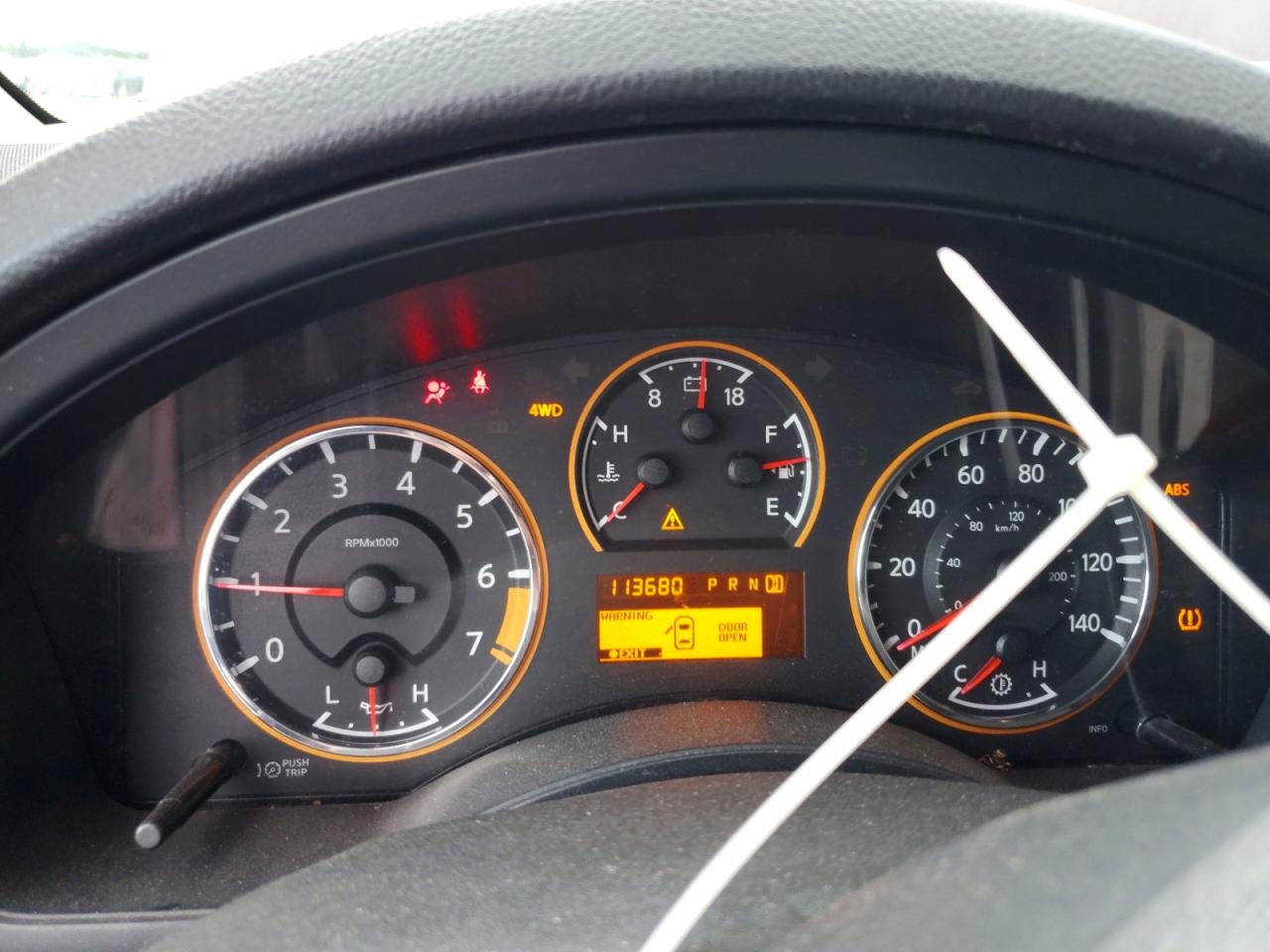 2015 Nissan Armada Platinum Burgundy vin: 5N1BA0NC1FN621408