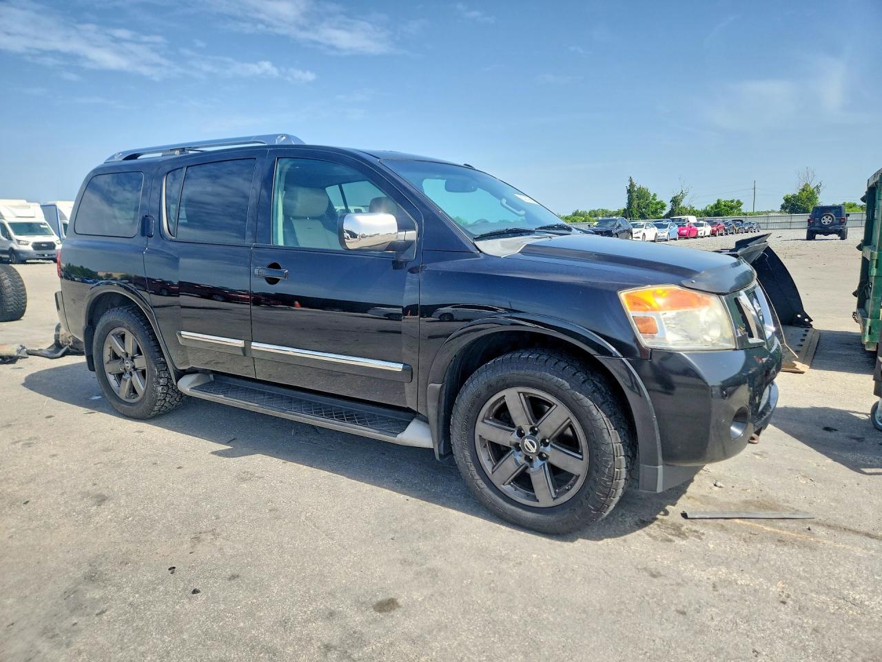 2013 Nissan Armada Sv Черный vin: 5N1BA0NC5DN613504