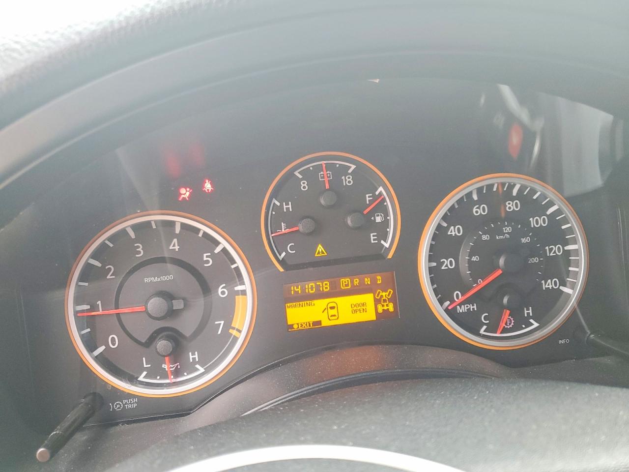 2015 Nissan Armada Sv Black vin: 5N1BA0NC6FN623056