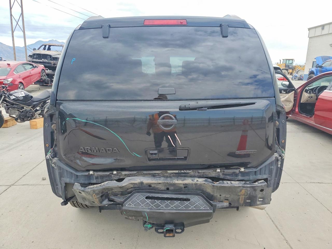 2015 Nissan Armada Sv Black vin: 5N1BA0NC6FN623056