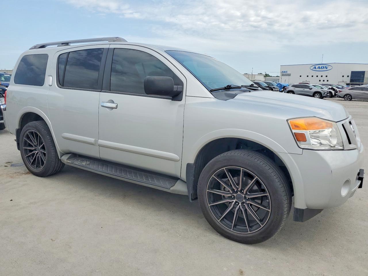 2015 Nissan Armada Sv Silver vin: 5N1BA0NC7FN605150