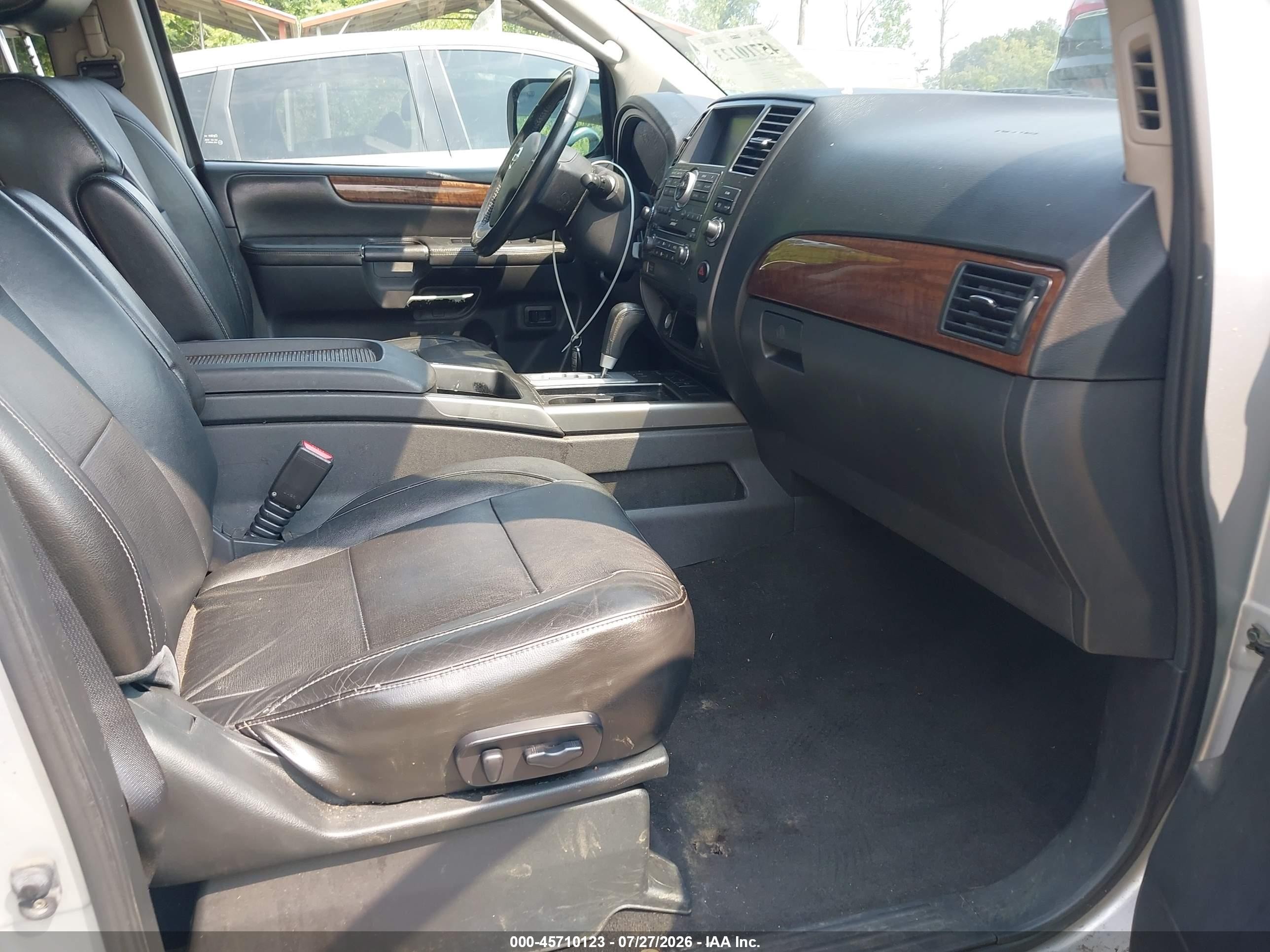2011 Nissan Armada Sl Silver vin: 5N1BA0NCXBN620574
