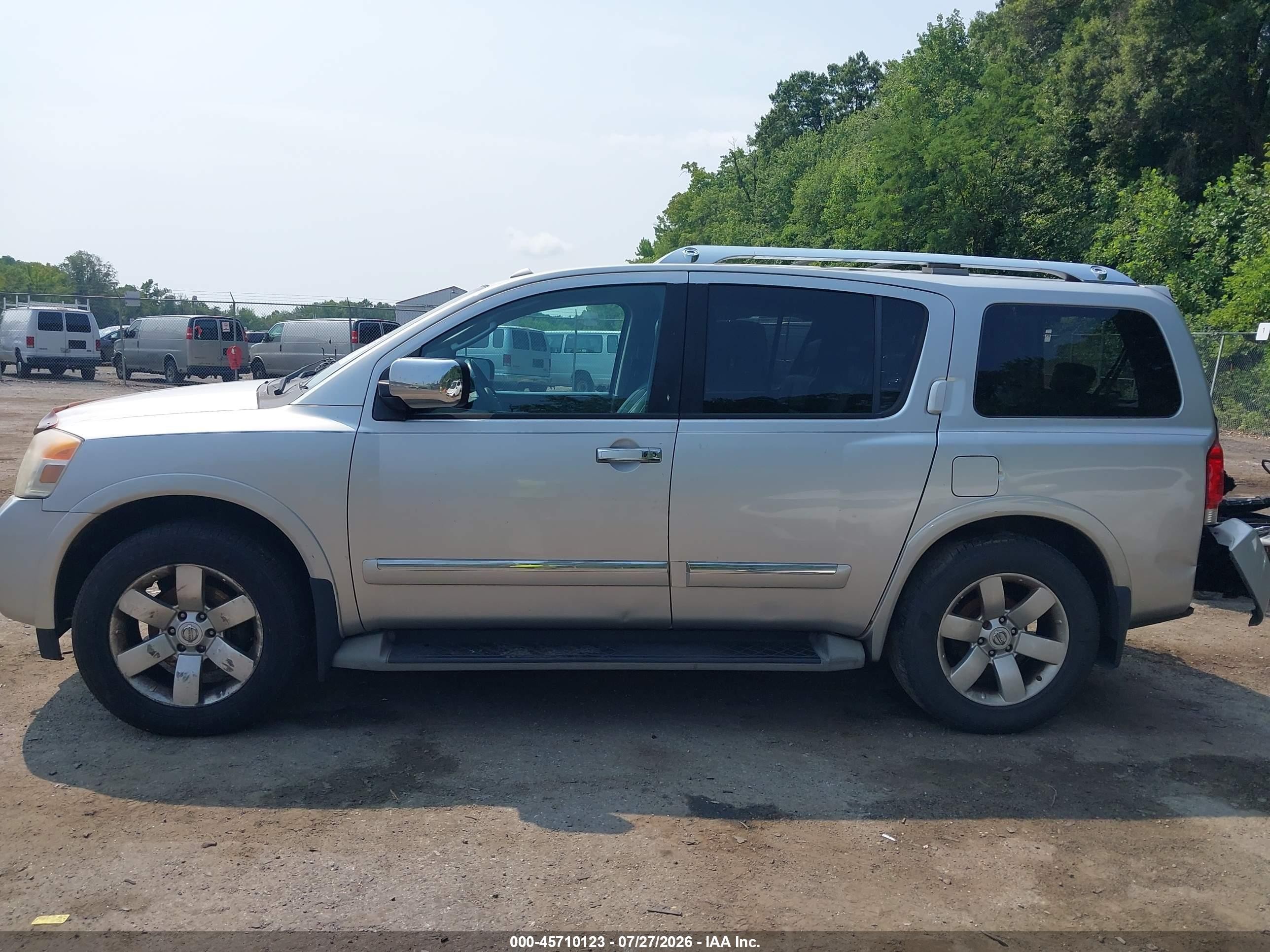 2011 Nissan Armada Sl Silver vin: 5N1BA0NCXBN620574