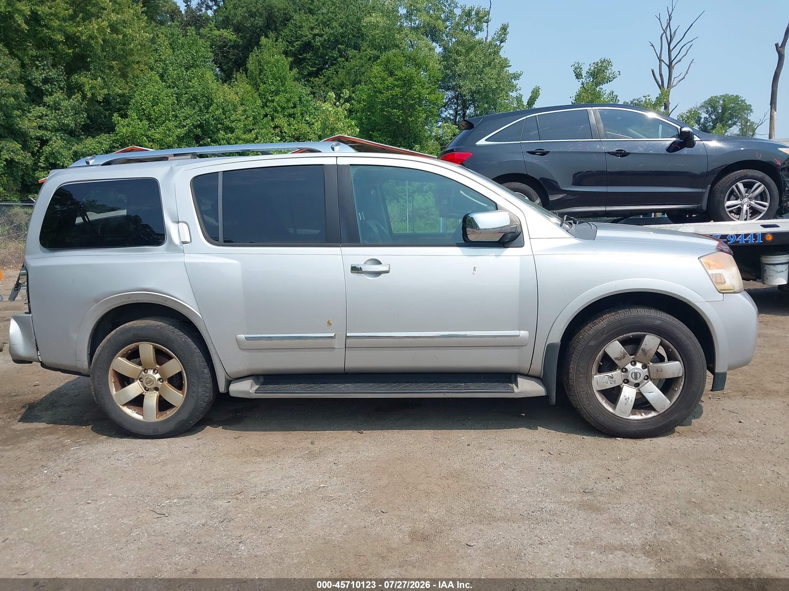 2011 Nissan Armada Sl Silver vin: 5N1BA0NCXBN620574