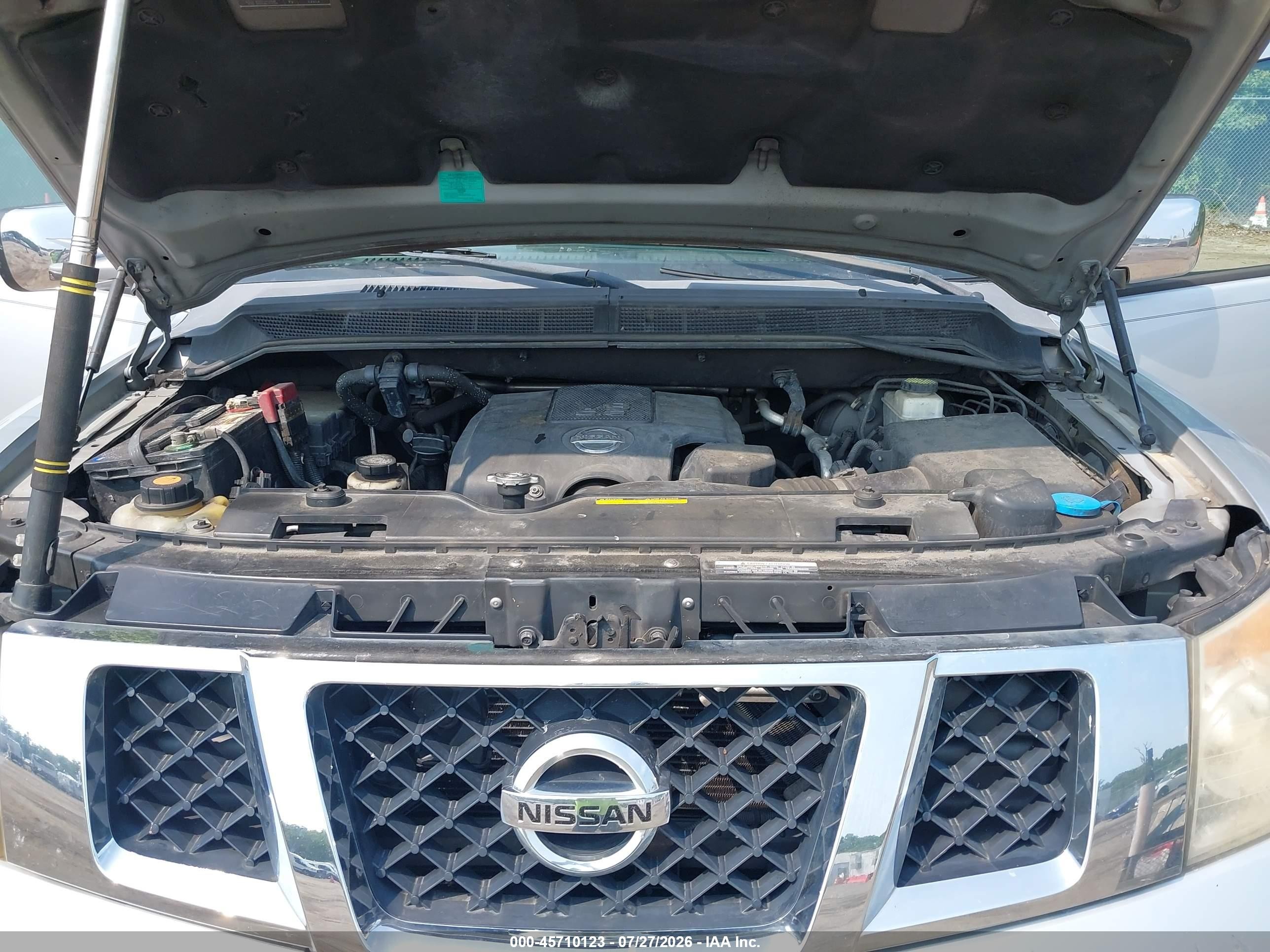 2011 Nissan Armada Sl Silver vin: 5N1BA0NCXBN620574