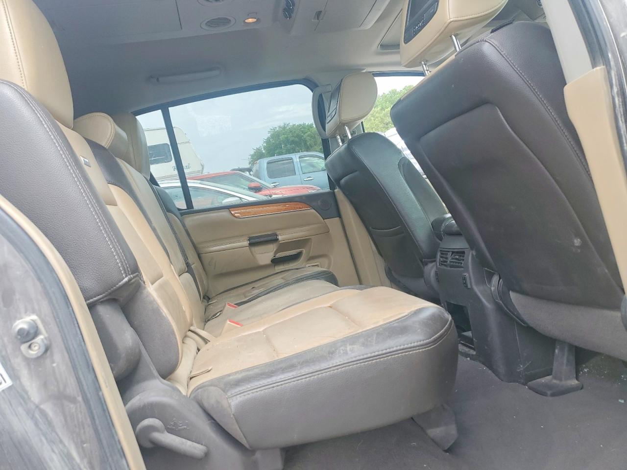 2014 Nissan Armada Platinum Brown vin: 5N1BA0NCXEN602015