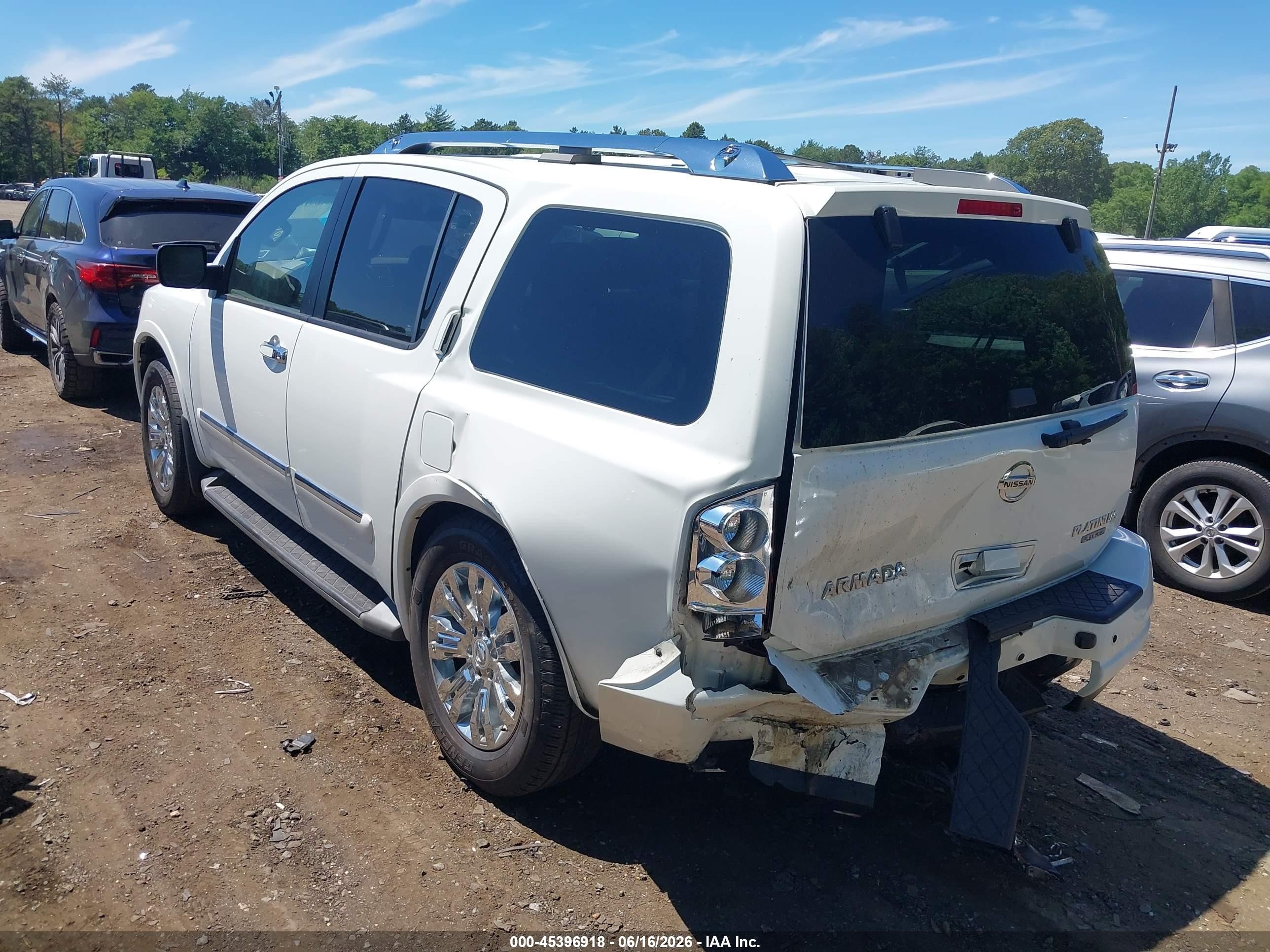 2015 Nissan Armada Platinum White vin: 5N1BA0NCXFN621486