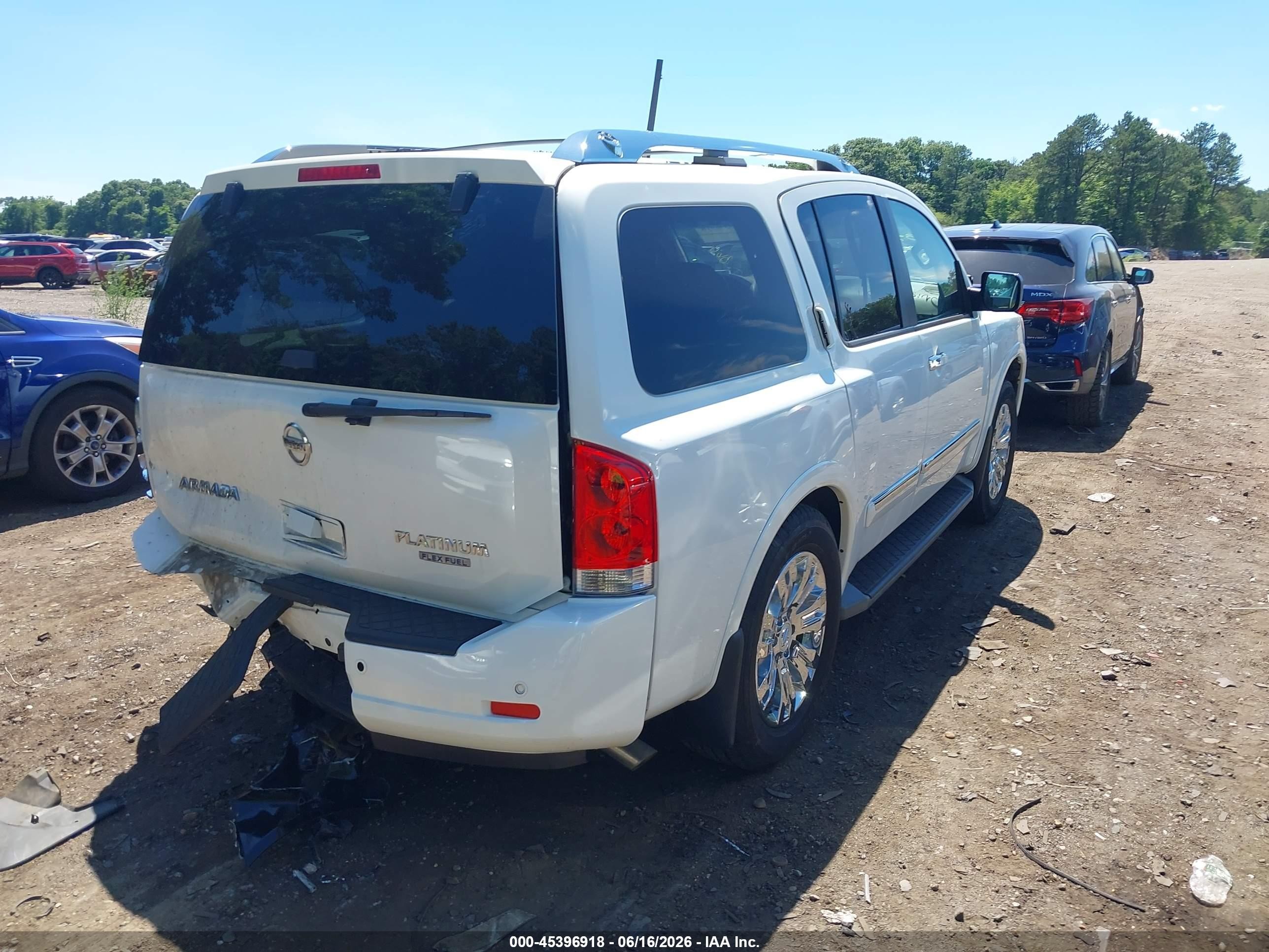 2015 Nissan Armada Platinum White vin: 5N1BA0NCXFN621486