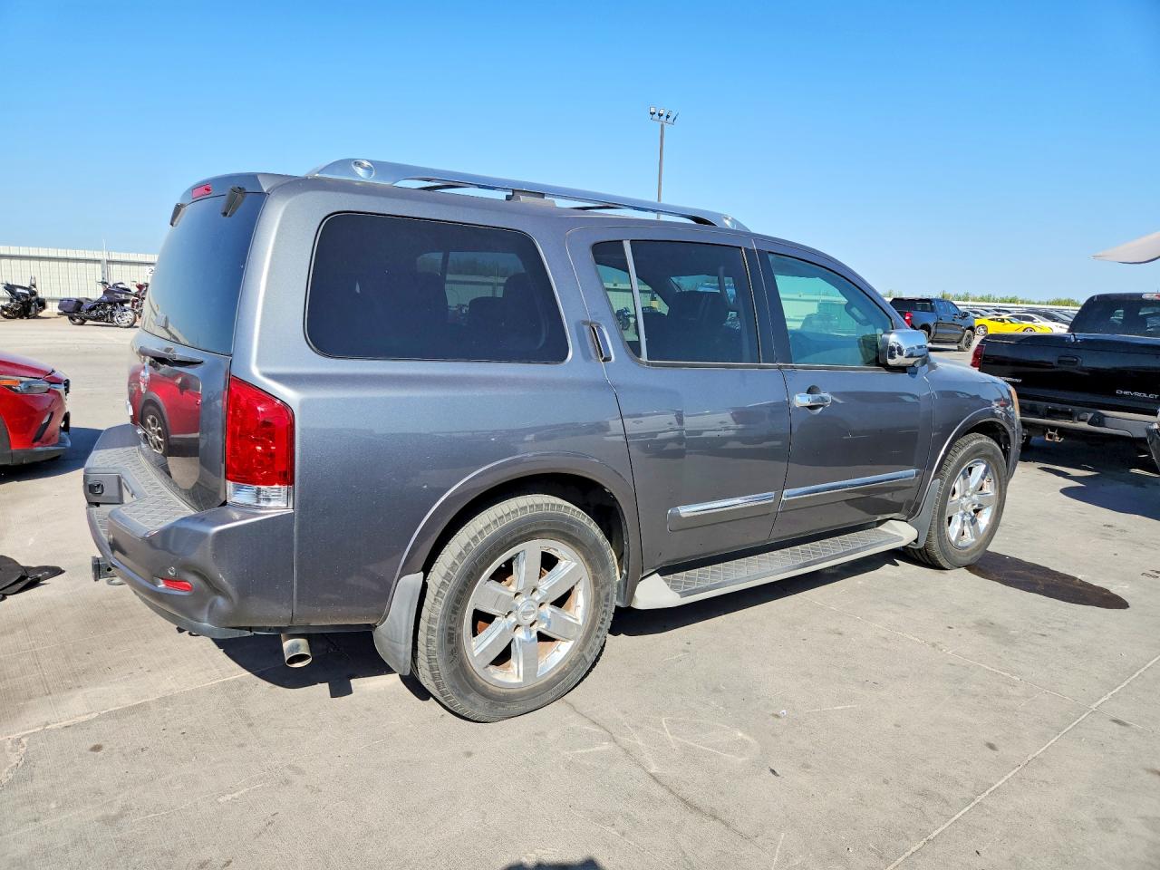 2013 Nissan Armada Sv Серый vin: 5N1BA0ND0DN606386
