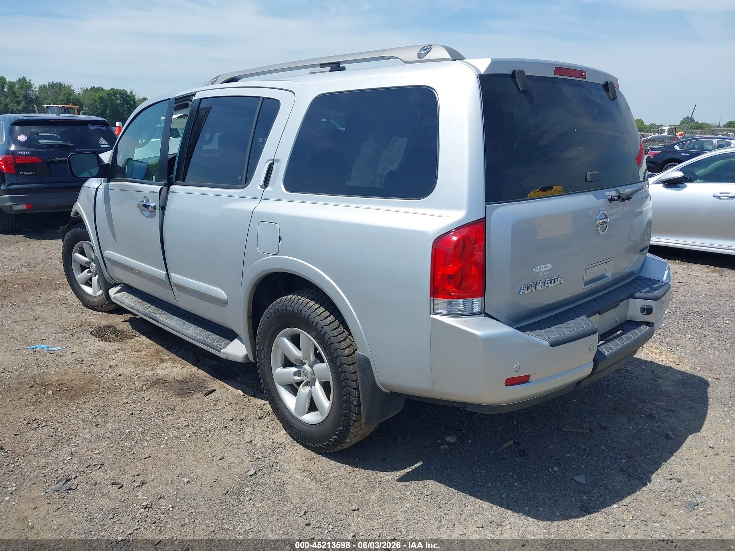 2011 Nissan Armada Sv Silver vin: 5N1BA0ND1BN605681
