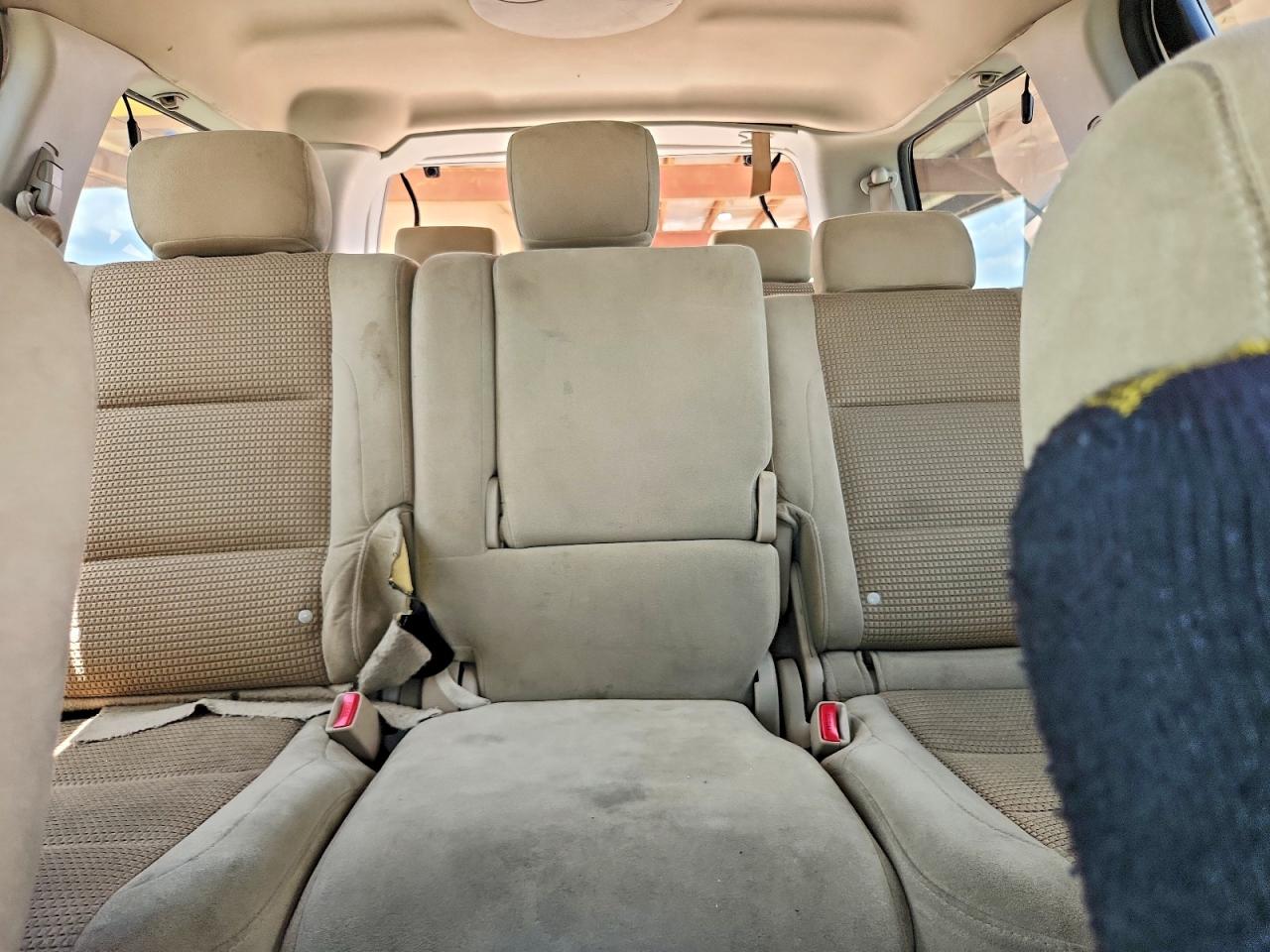 2010 Nissan Armada Se White vin: 5N1BA0ND2AN606823