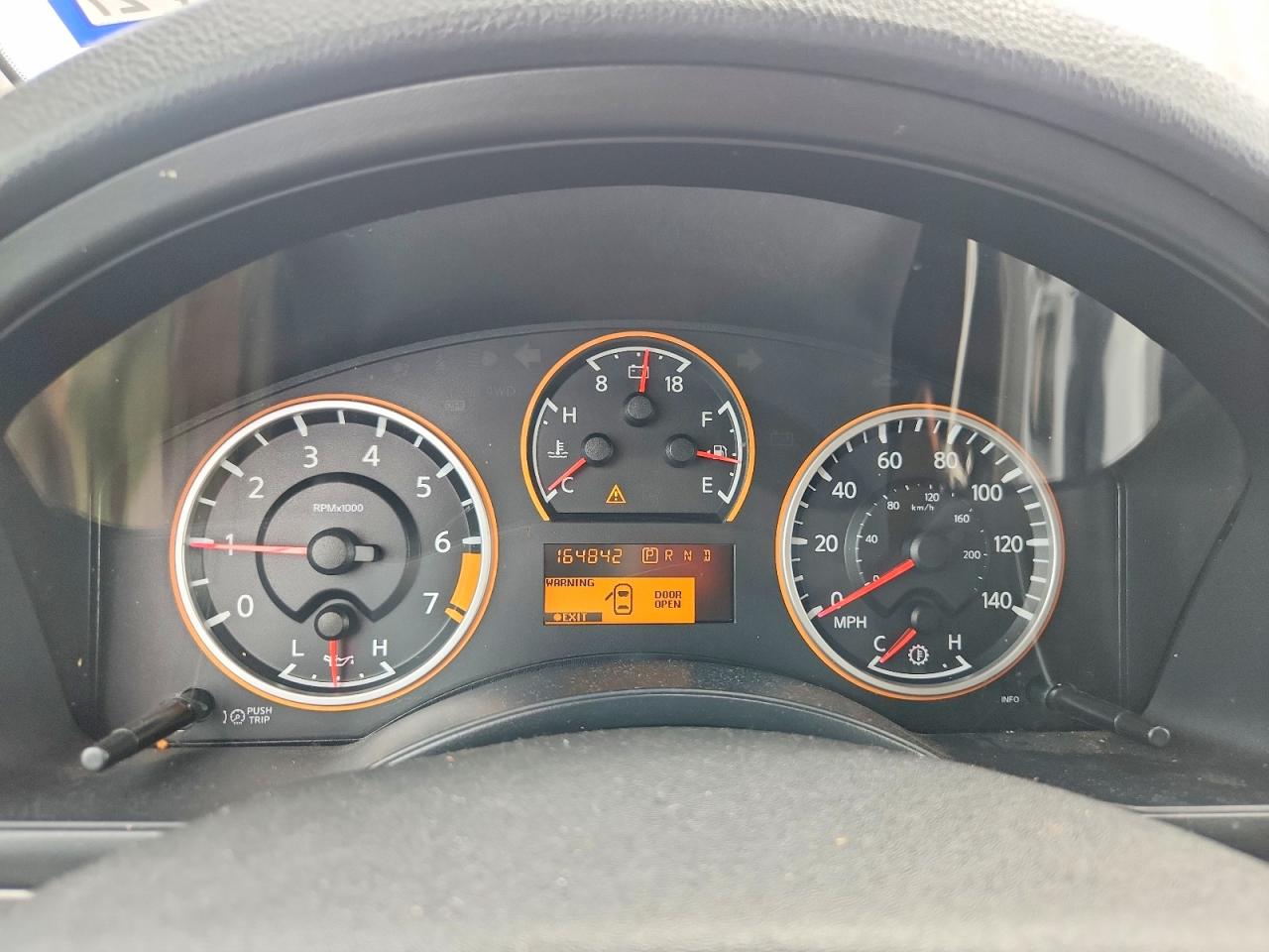 2010 Nissan Armada Se Maroon vin: 5N1BA0ND2AN615294